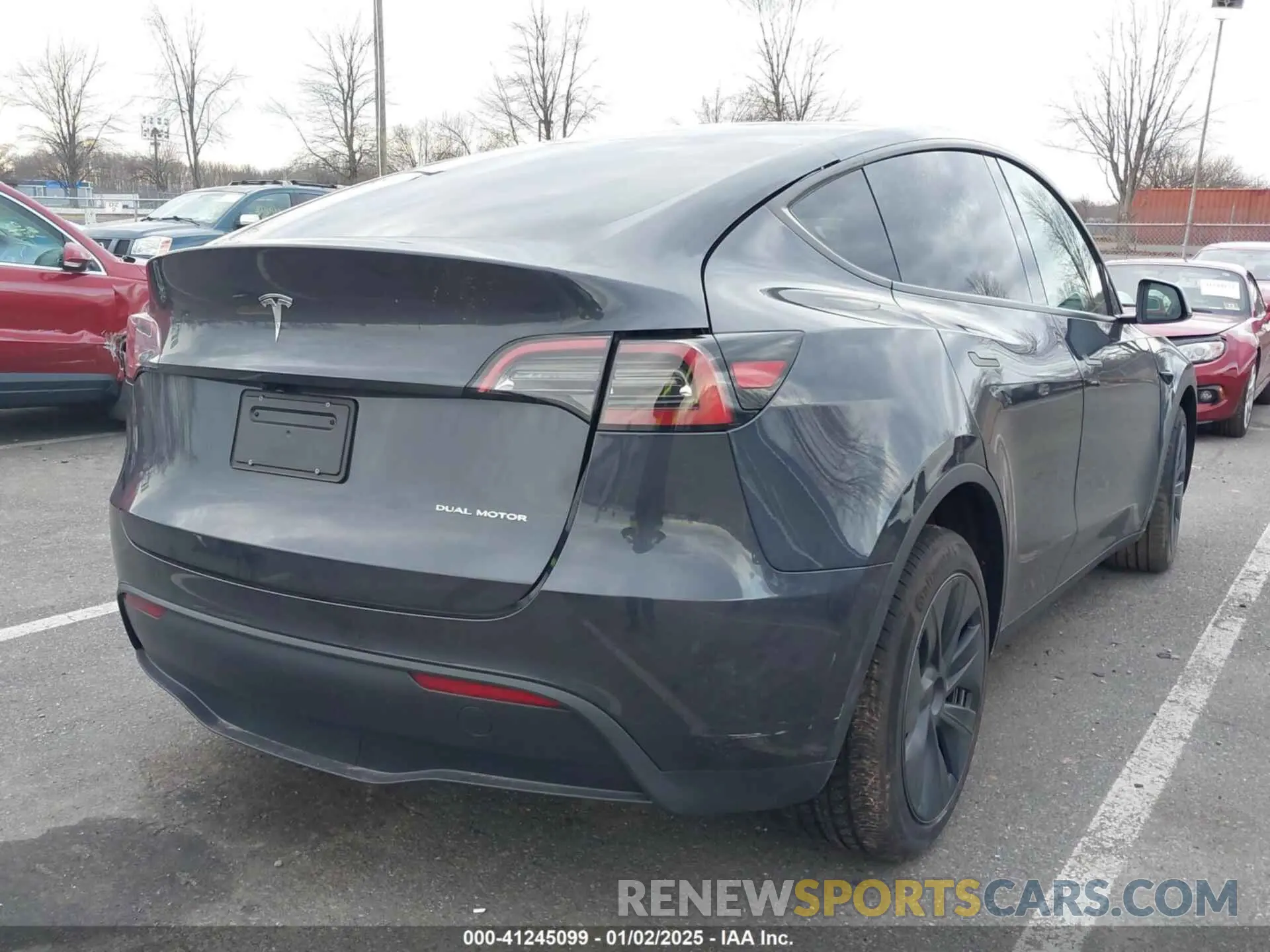 4 fotografías del automóvil dañado 7SAYGDEE0RA330083 TESLA MODEL Y 2024