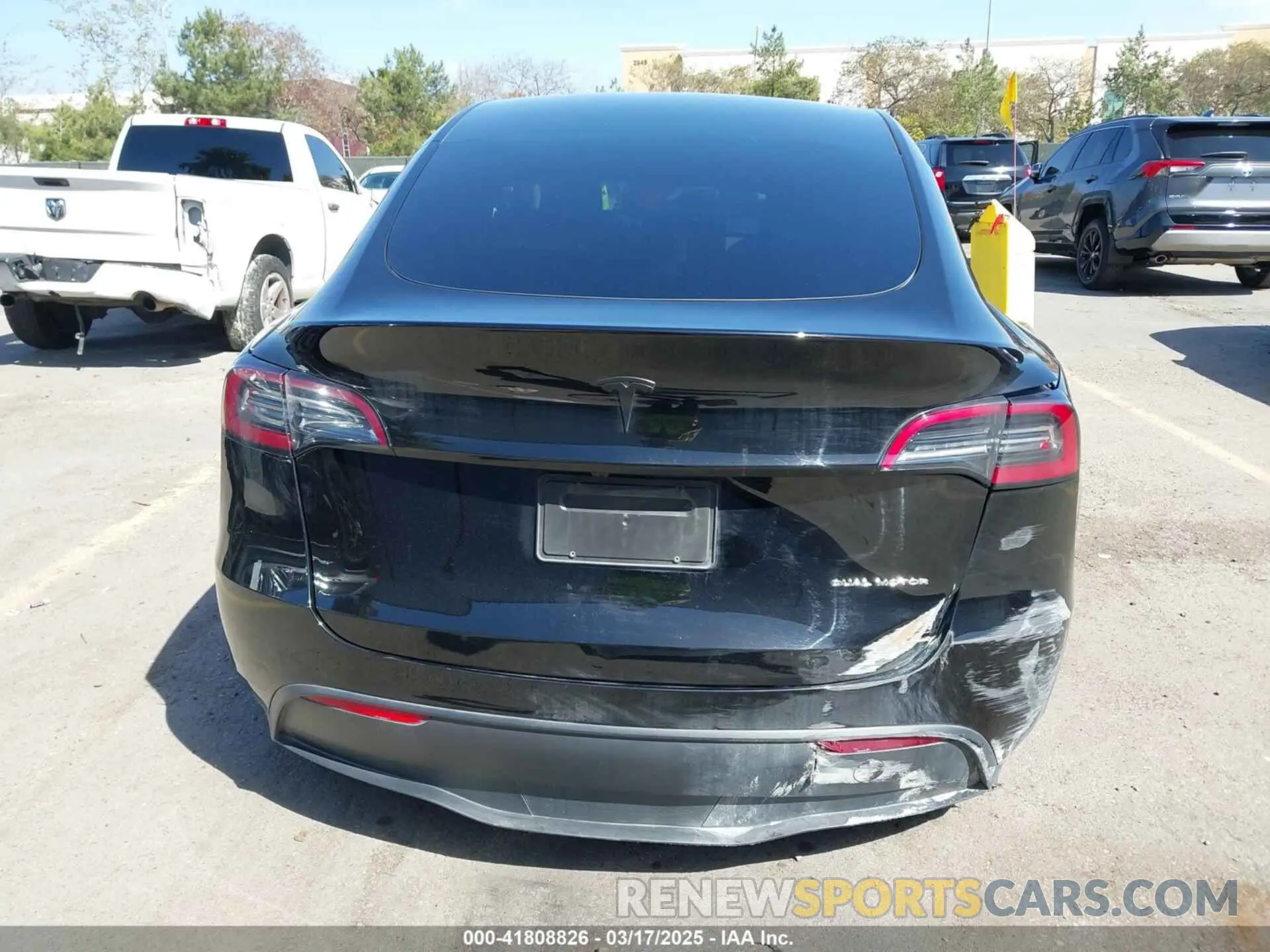 16 fotografías del automóvil dañado 7SAYGDEE0RF078242 TESLA MODEL Y 2024