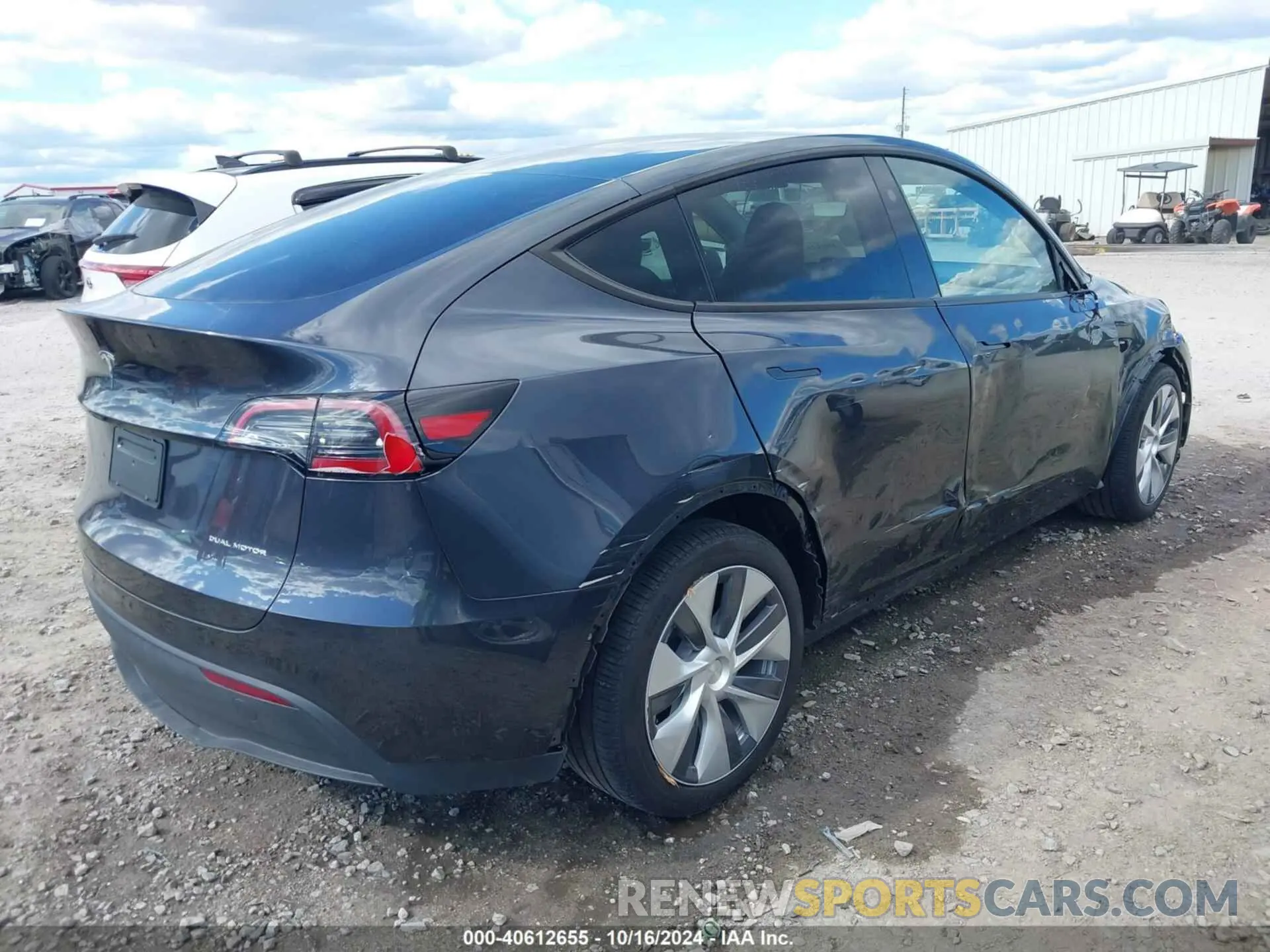 4 fotografías del automóvil dañado 7SAYGDEE1RA252350 TESLA MODEL Y 2024