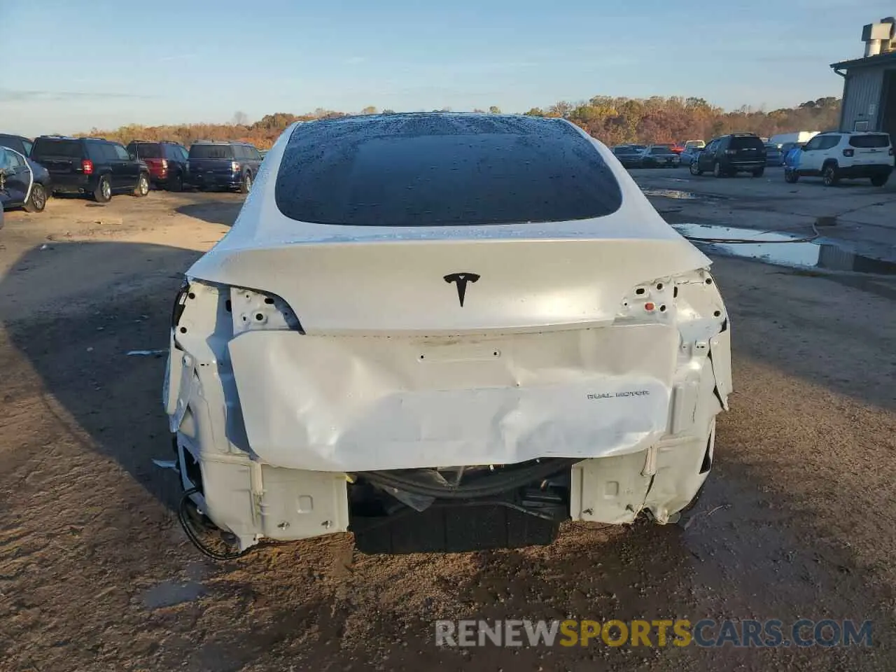 6 fotografías del automóvil dañado 7SAYGDEE1RA258441 TESLA MODEL Y 2024