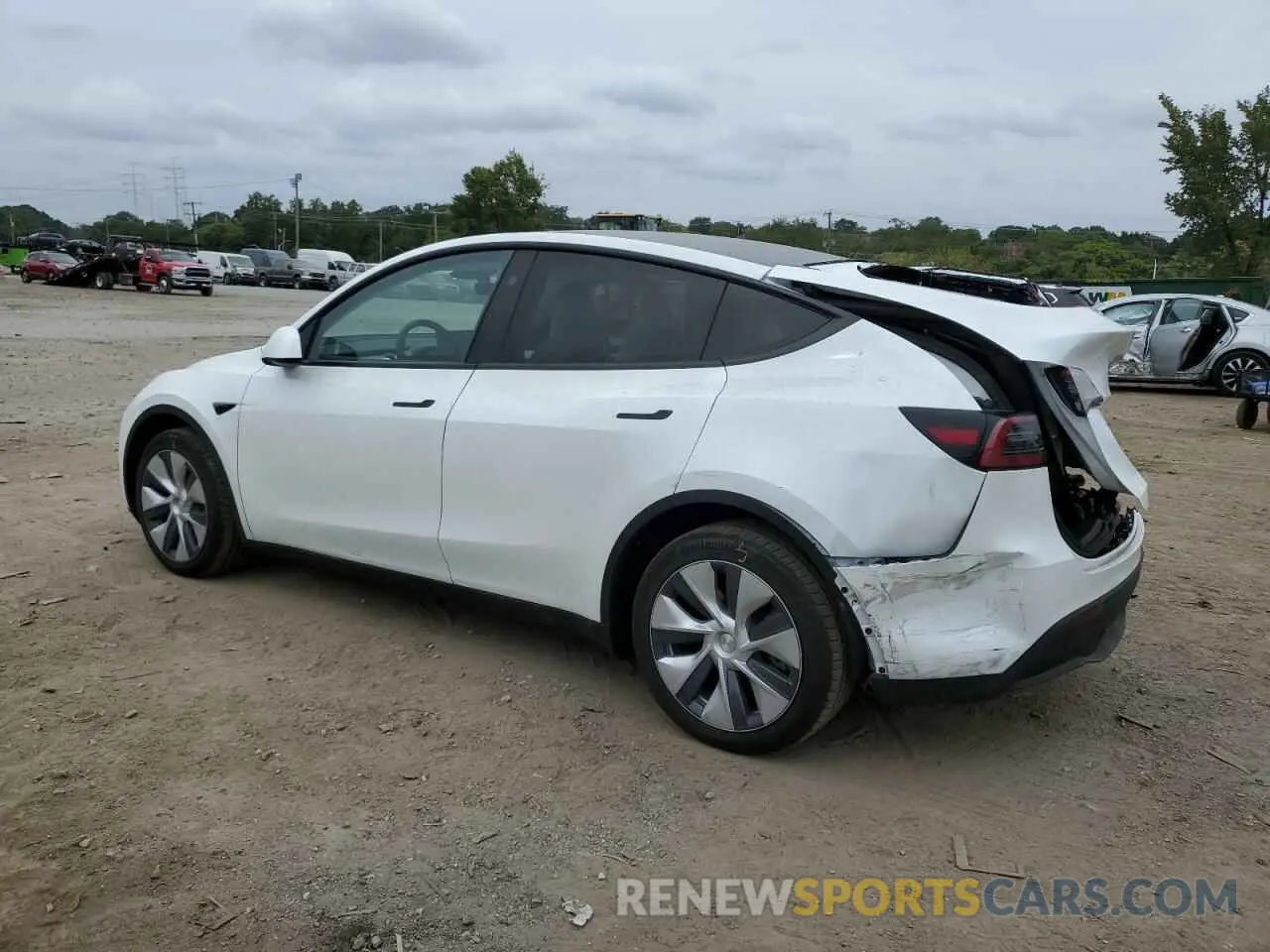 2 fotografías del automóvil dañado 7SAYGDEE1RA260755 TESLA MODEL Y 2024