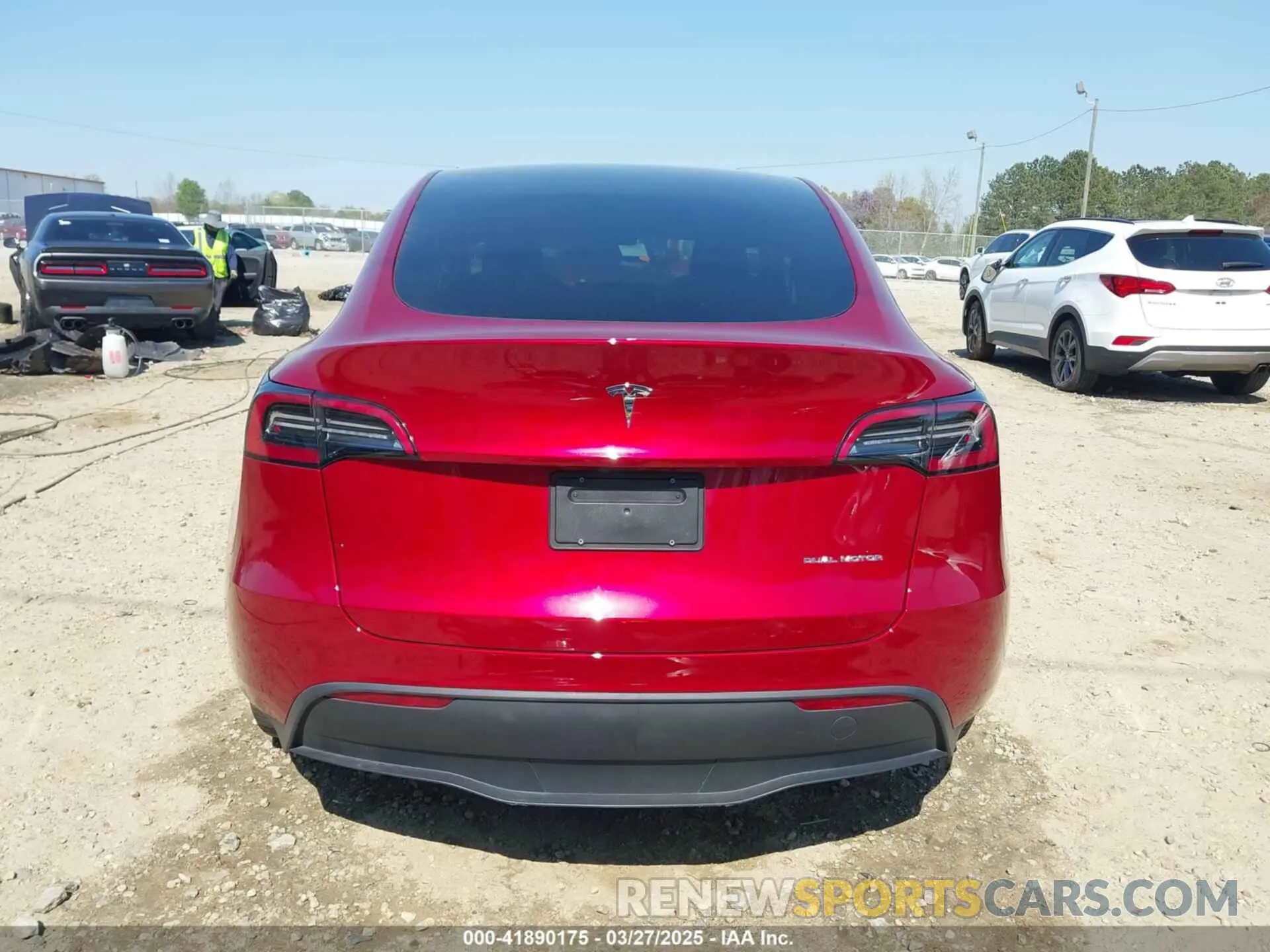 17 fotografías del automóvil dañado 7SAYGDEE1RA261338 TESLA MODEL Y 2024
