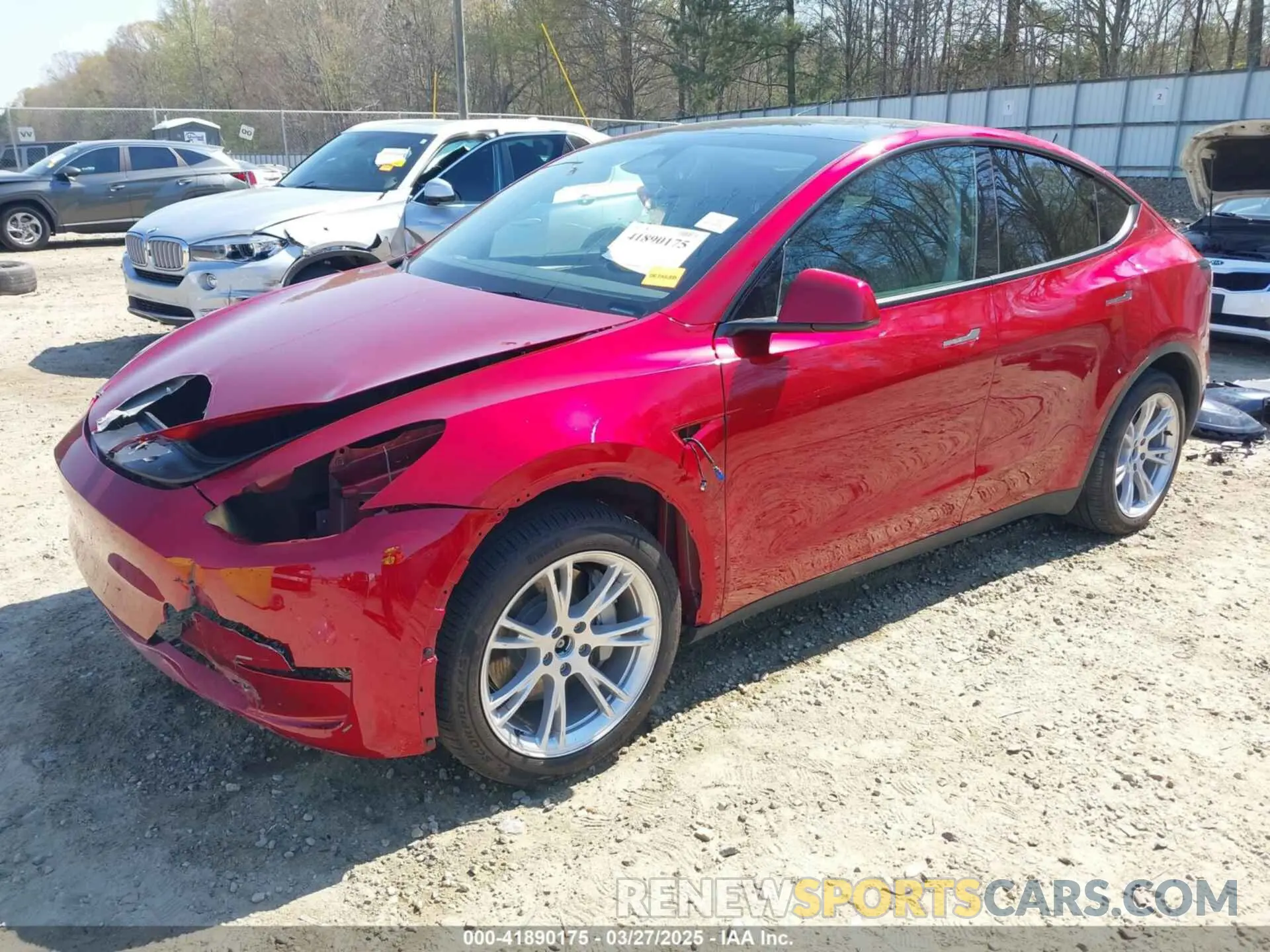 2 fotografías del automóvil dañado 7SAYGDEE1RA261338 TESLA MODEL Y 2024