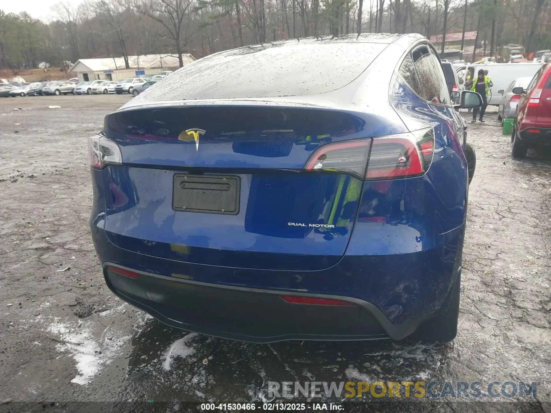 16 fotografías del automóvil dañado 7SAYGDEE1RA319271 TESLA MODEL Y 2024