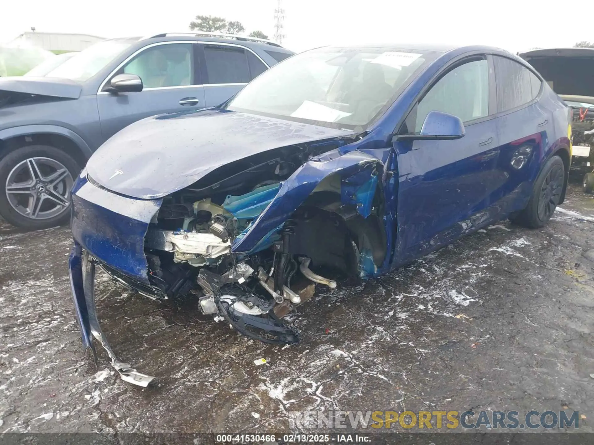 2 fotografías del automóvil dañado 7SAYGDEE1RA319271 TESLA MODEL Y 2024