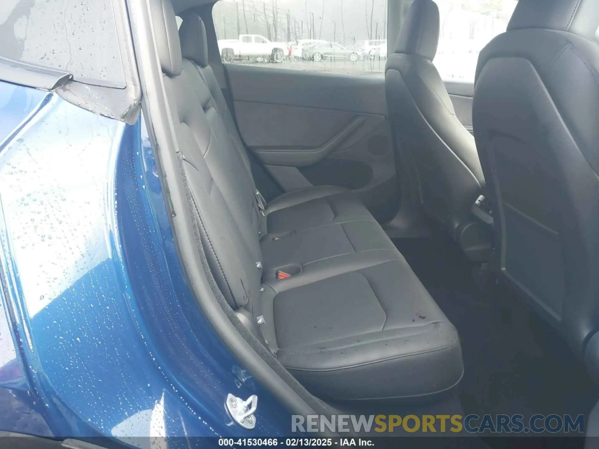 8 fotografías del automóvil dañado 7SAYGDEE1RA319271 TESLA MODEL Y 2024