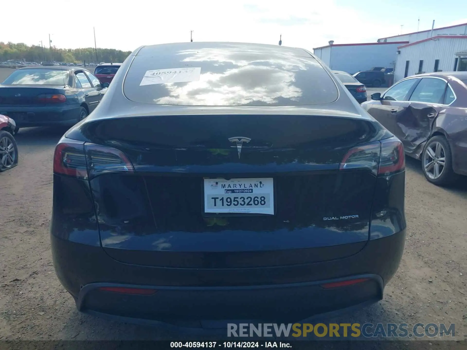 15 fotografías del automóvil dañado 7SAYGDEE1RA322705 TESLA MODEL Y 2024