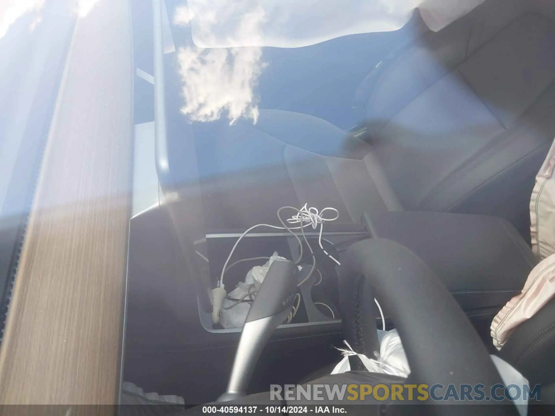 16 fotografías del automóvil dañado 7SAYGDEE1RA322705 TESLA MODEL Y 2024