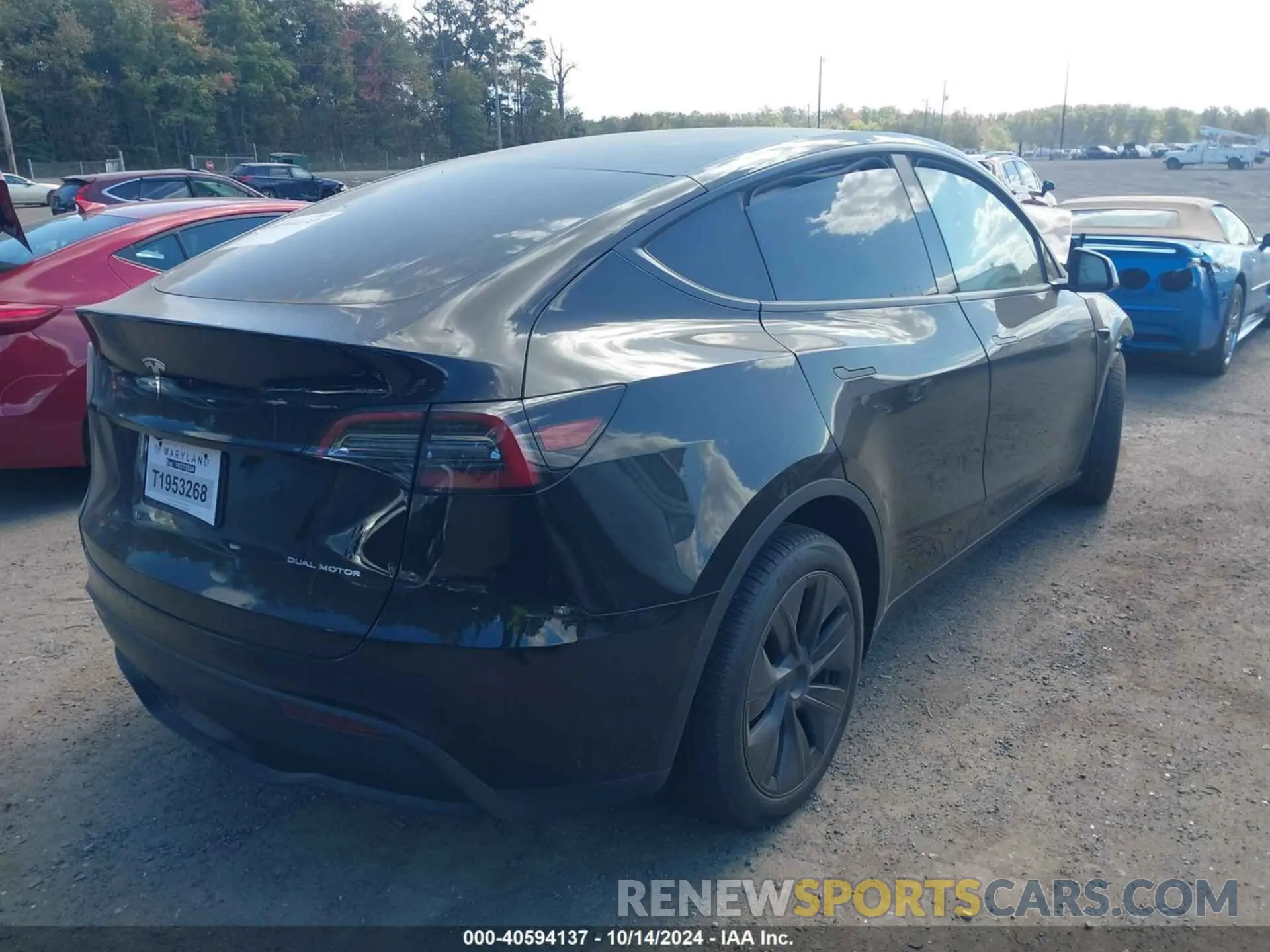 4 fotografías del automóvil dañado 7SAYGDEE1RA322705 TESLA MODEL Y 2024