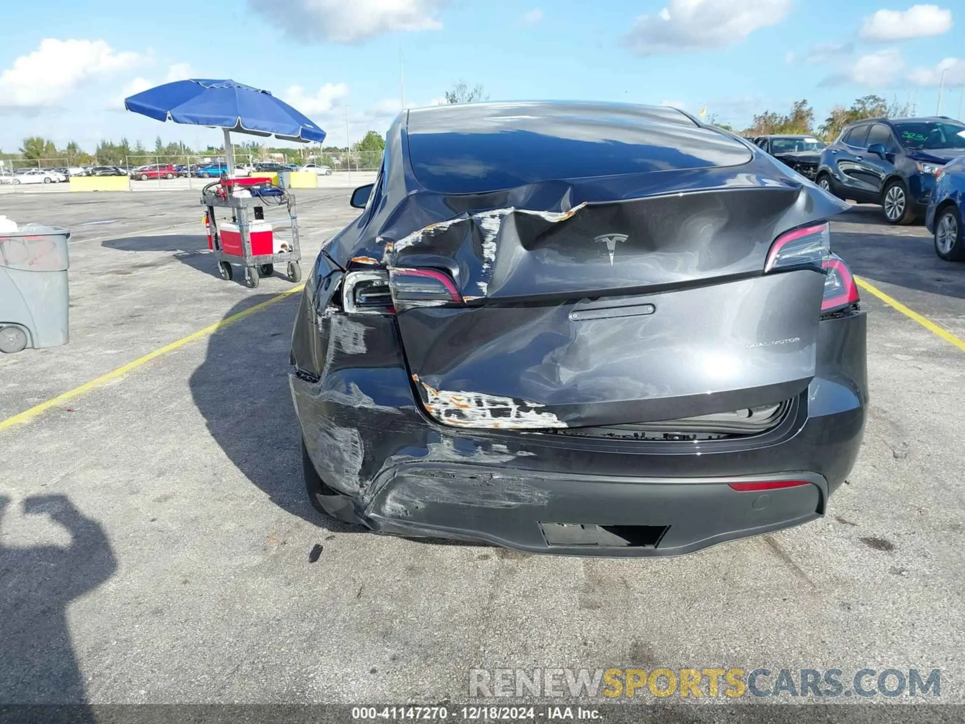 6 fotografías del automóvil dañado 7SAYGDEE1RF035089 TESLA MODEL Y 2024