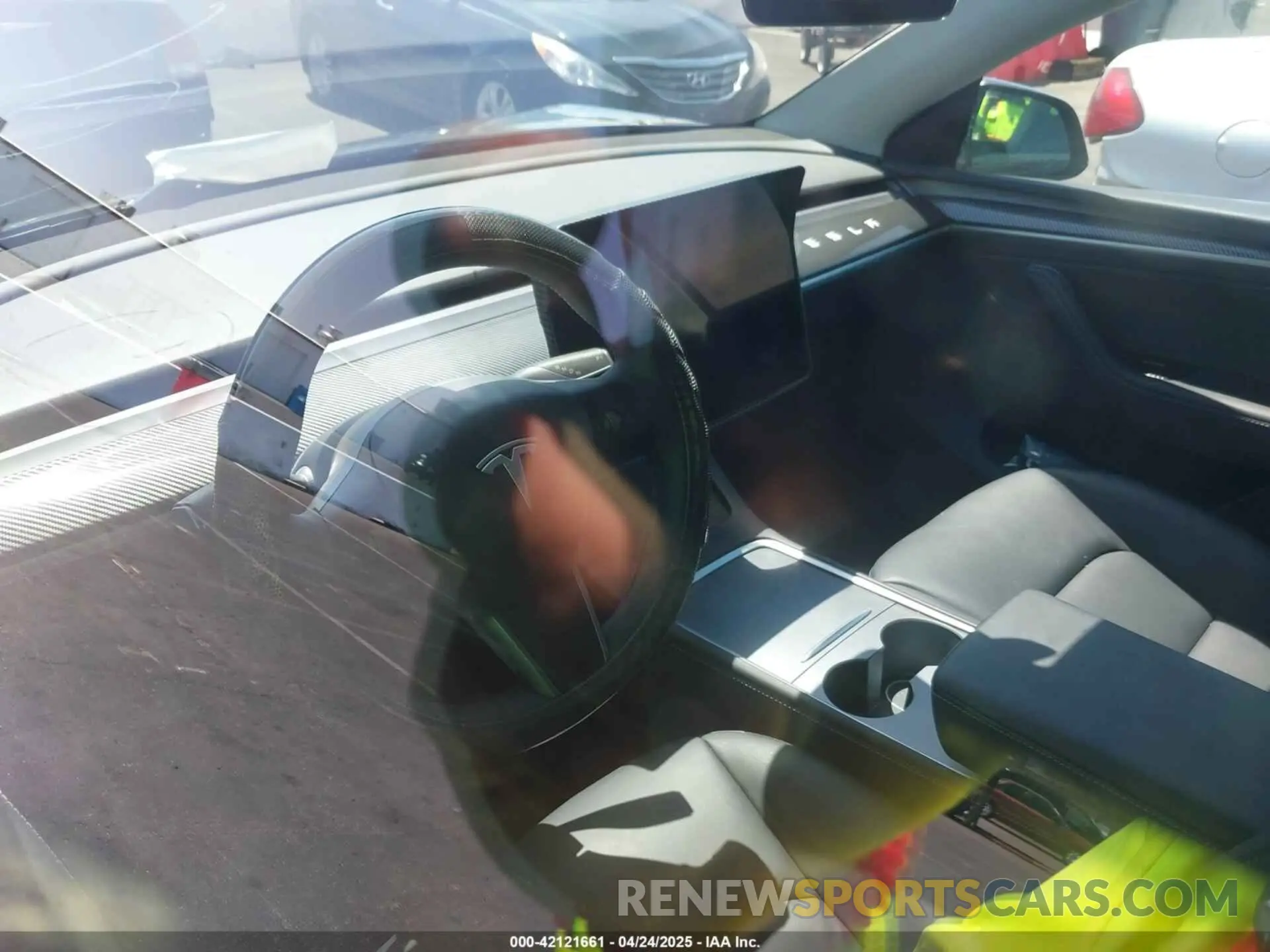 17 fotografías del automóvil dañado 7SAYGDEE1RF067024 TESLA MODEL Y 2024