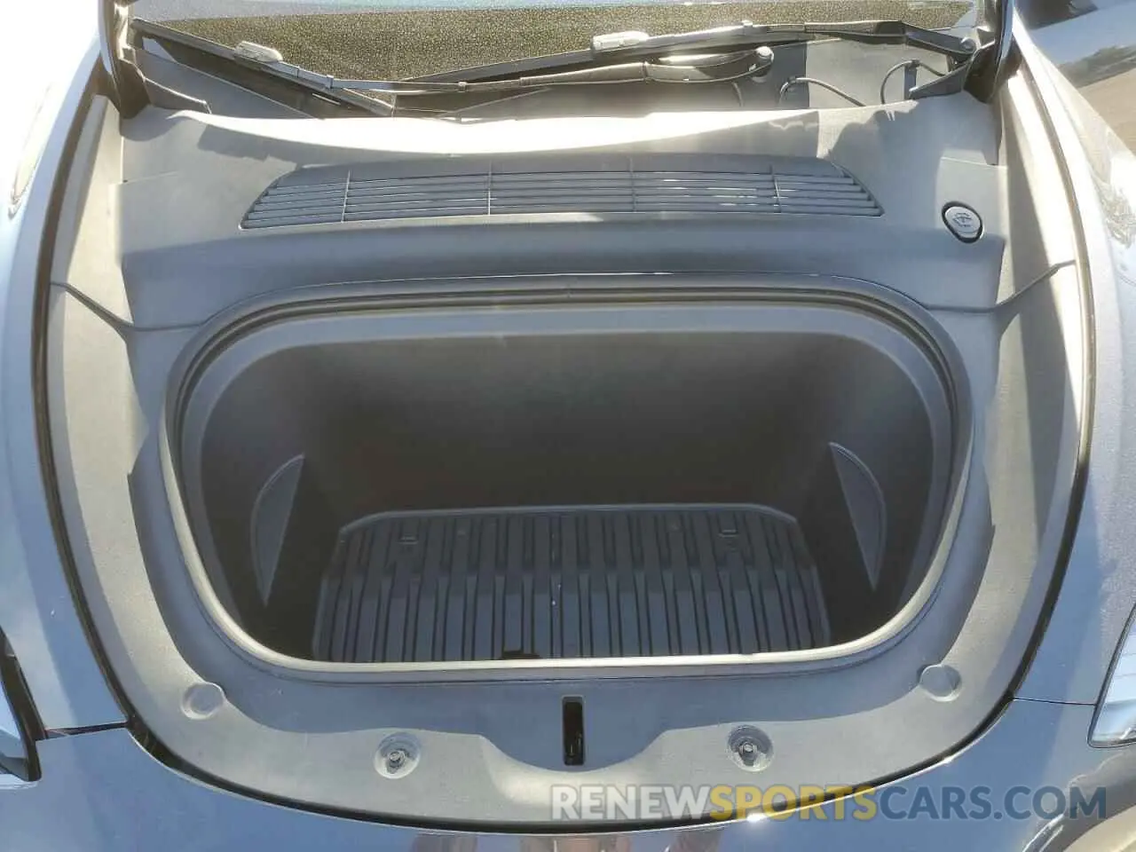 13 fotografías del automóvil dañado 7SAYGDEE1RF070313 TESLA MODEL Y 2024