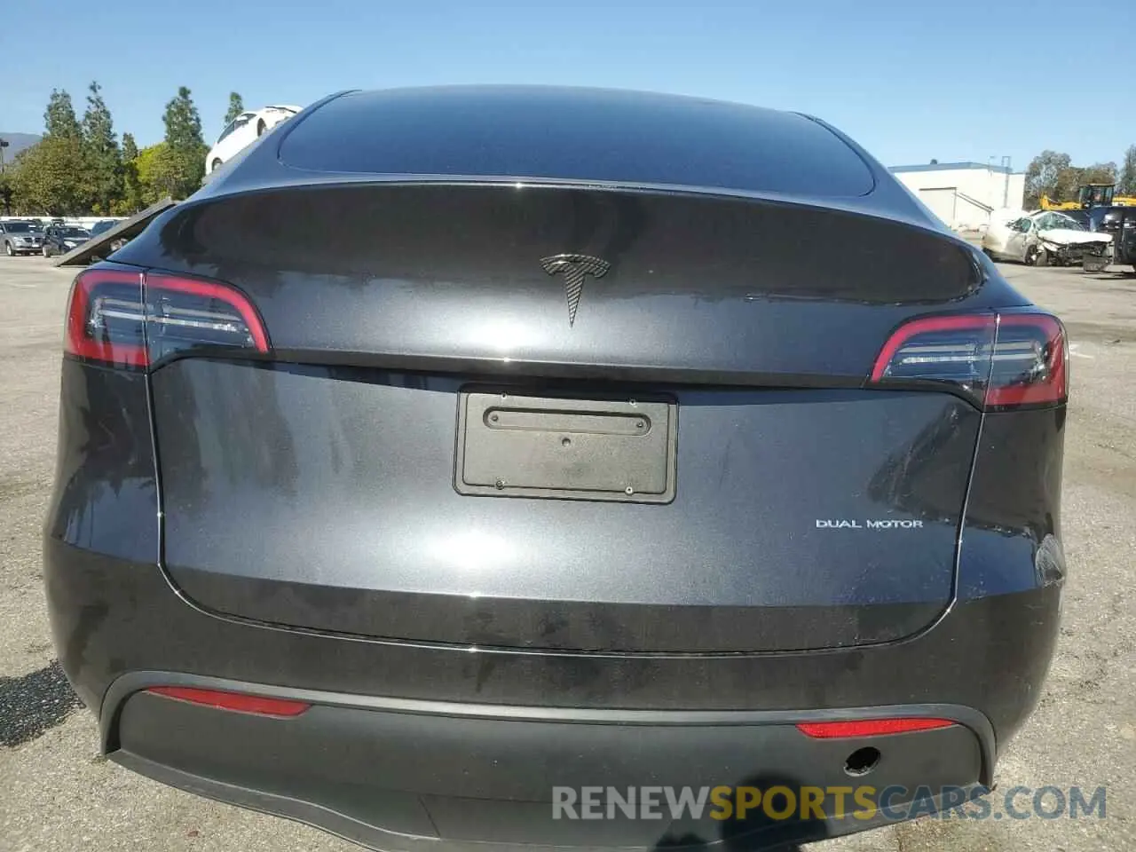 6 fotografías del automóvil dañado 7SAYGDEE1RF070313 TESLA MODEL Y 2024