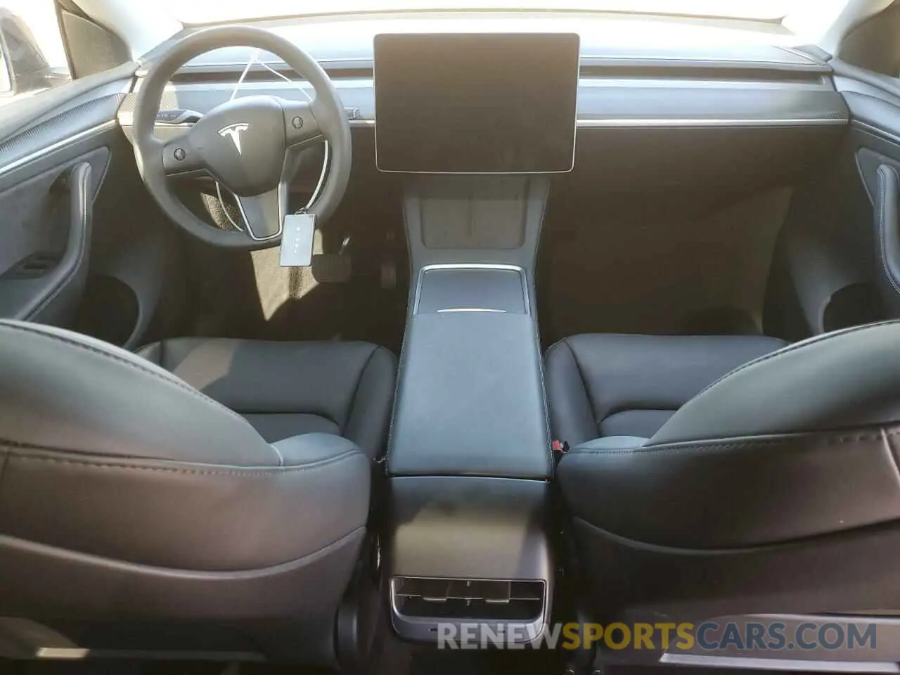 8 fotografías del automóvil dañado 7SAYGDEE1RF070313 TESLA MODEL Y 2024