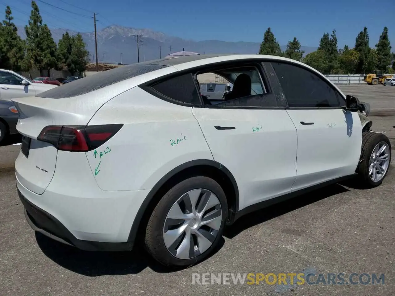 3 fotografías del automóvil dañado 7SAYGDEE1RF082428 TESLA MODEL Y 2024