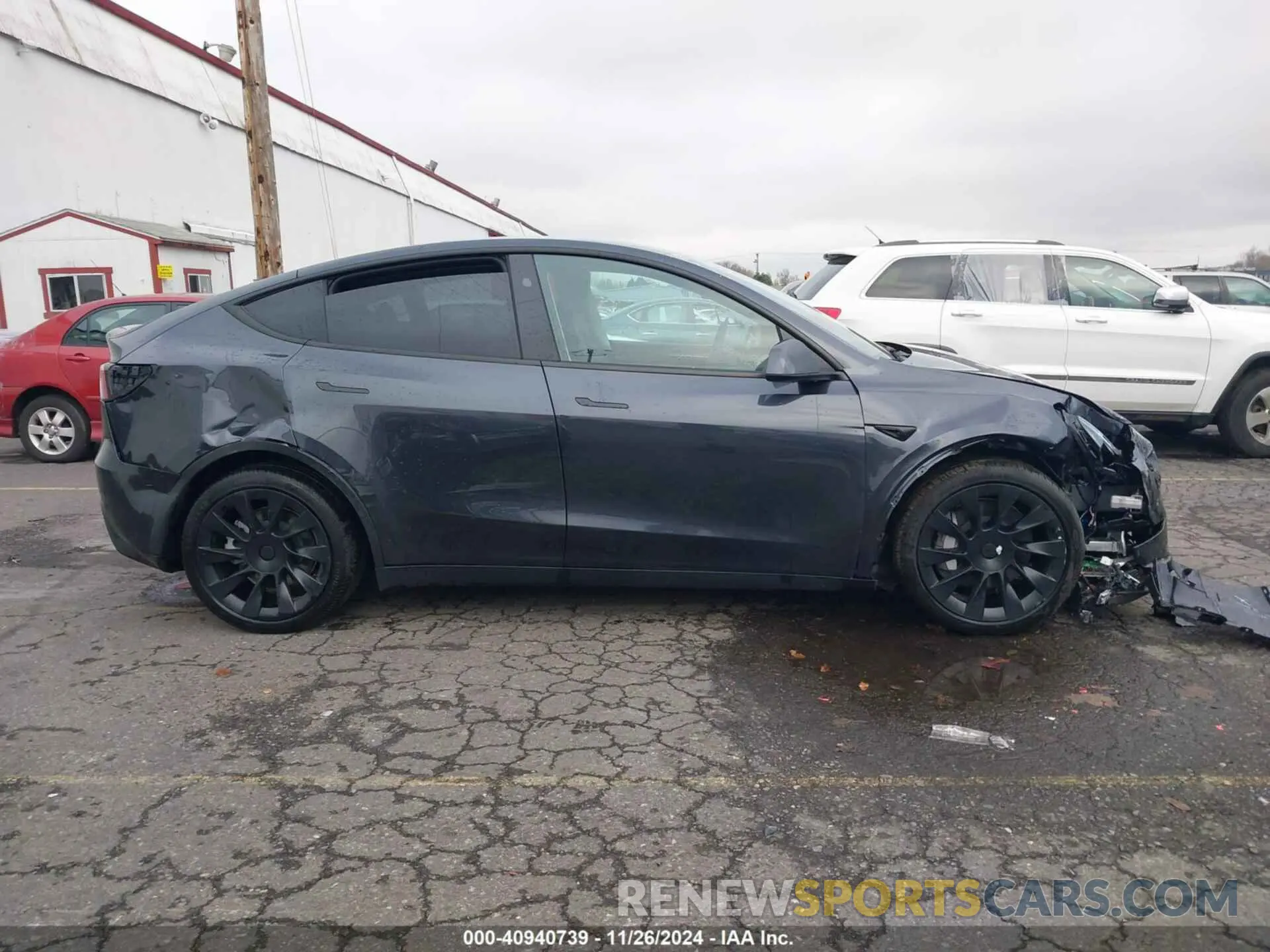 13 fotografías del automóvil dañado 7SAYGDEE1RF102483 TESLA MODEL Y 2024
