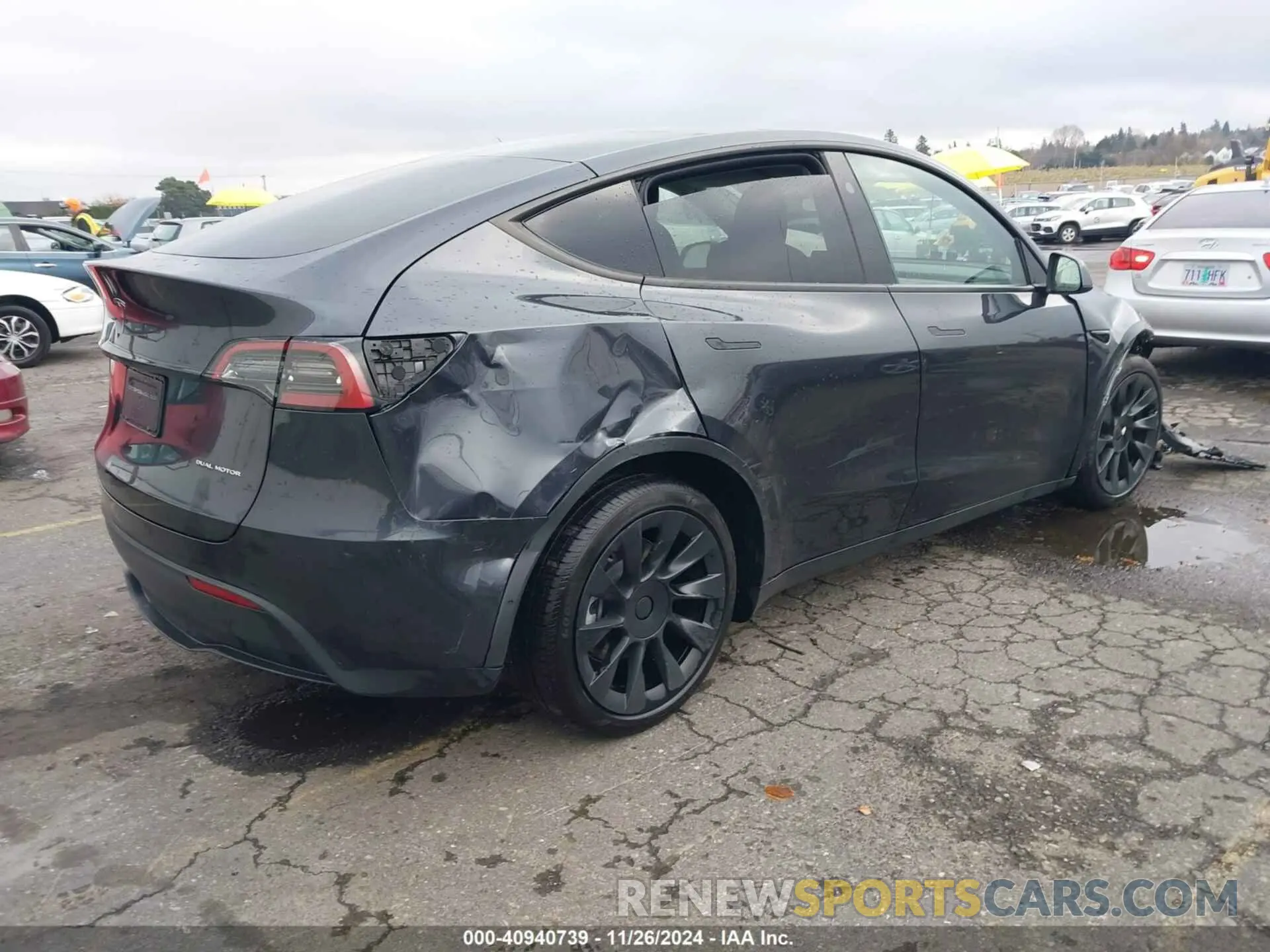 4 fotografías del automóvil dañado 7SAYGDEE1RF102483 TESLA MODEL Y 2024