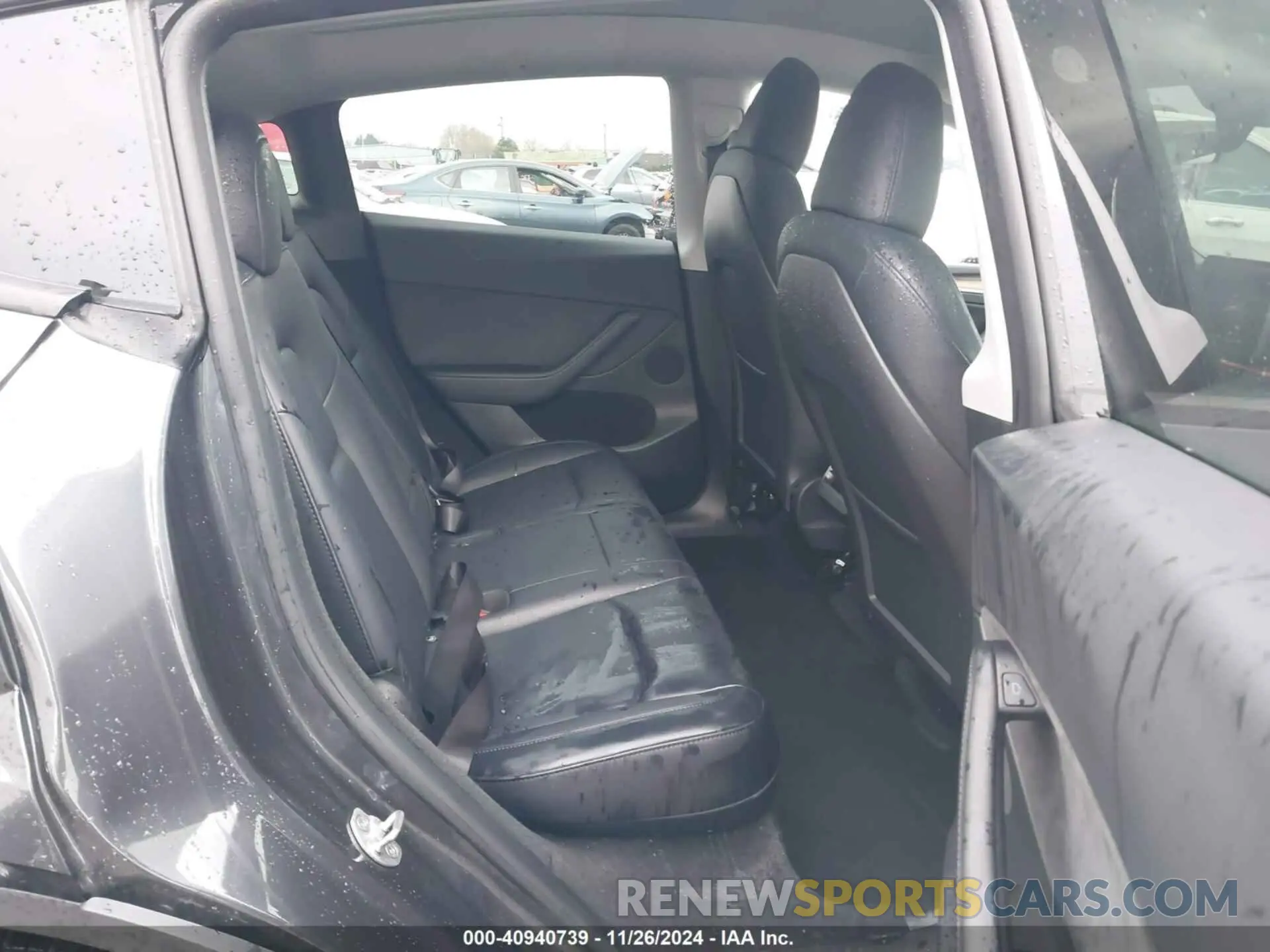8 fotografías del automóvil dañado 7SAYGDEE1RF102483 TESLA MODEL Y 2024