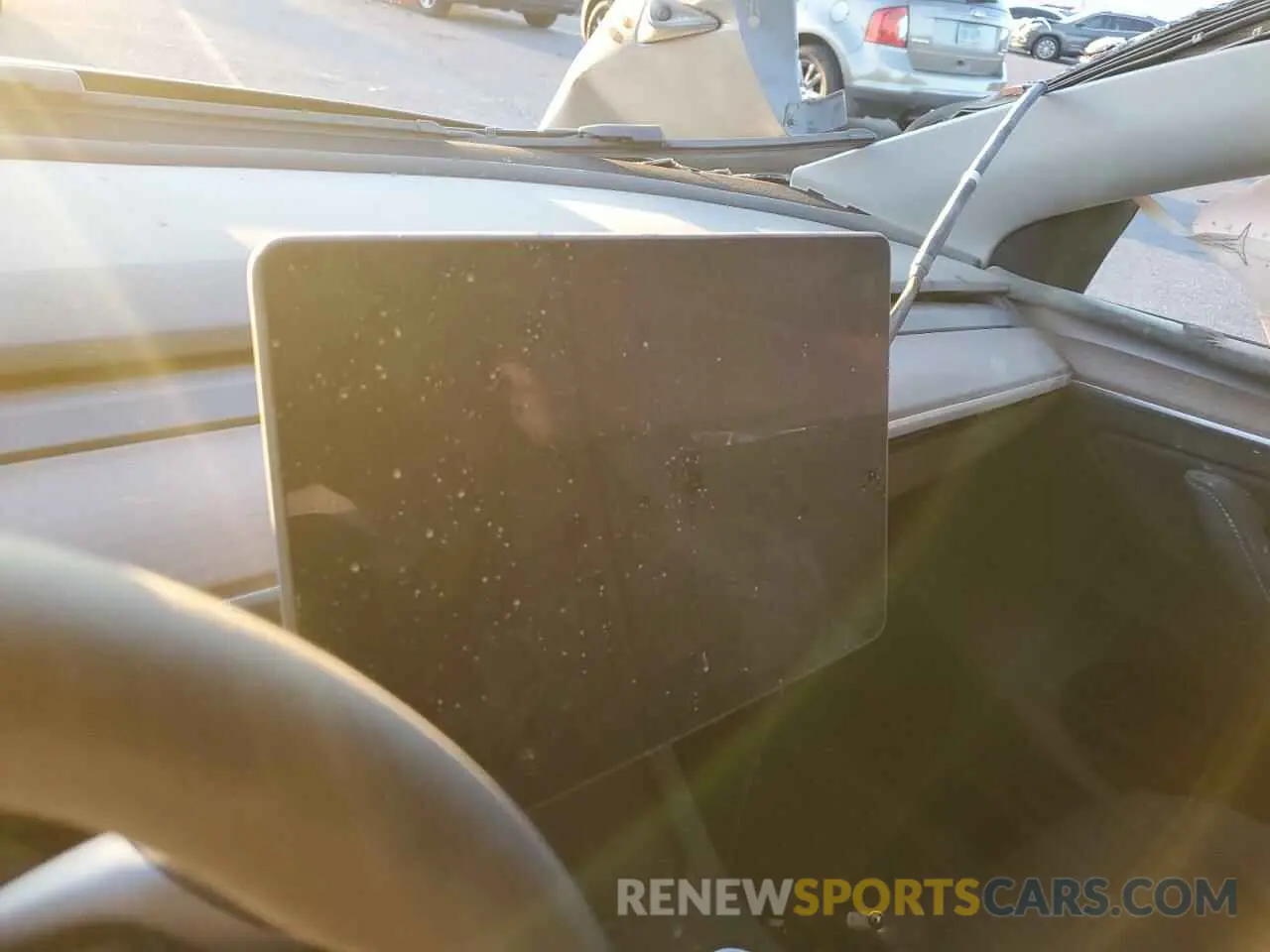9 fotografías del automóvil dañado 7SAYGDEE1RF132762 TESLA MODEL Y 2024