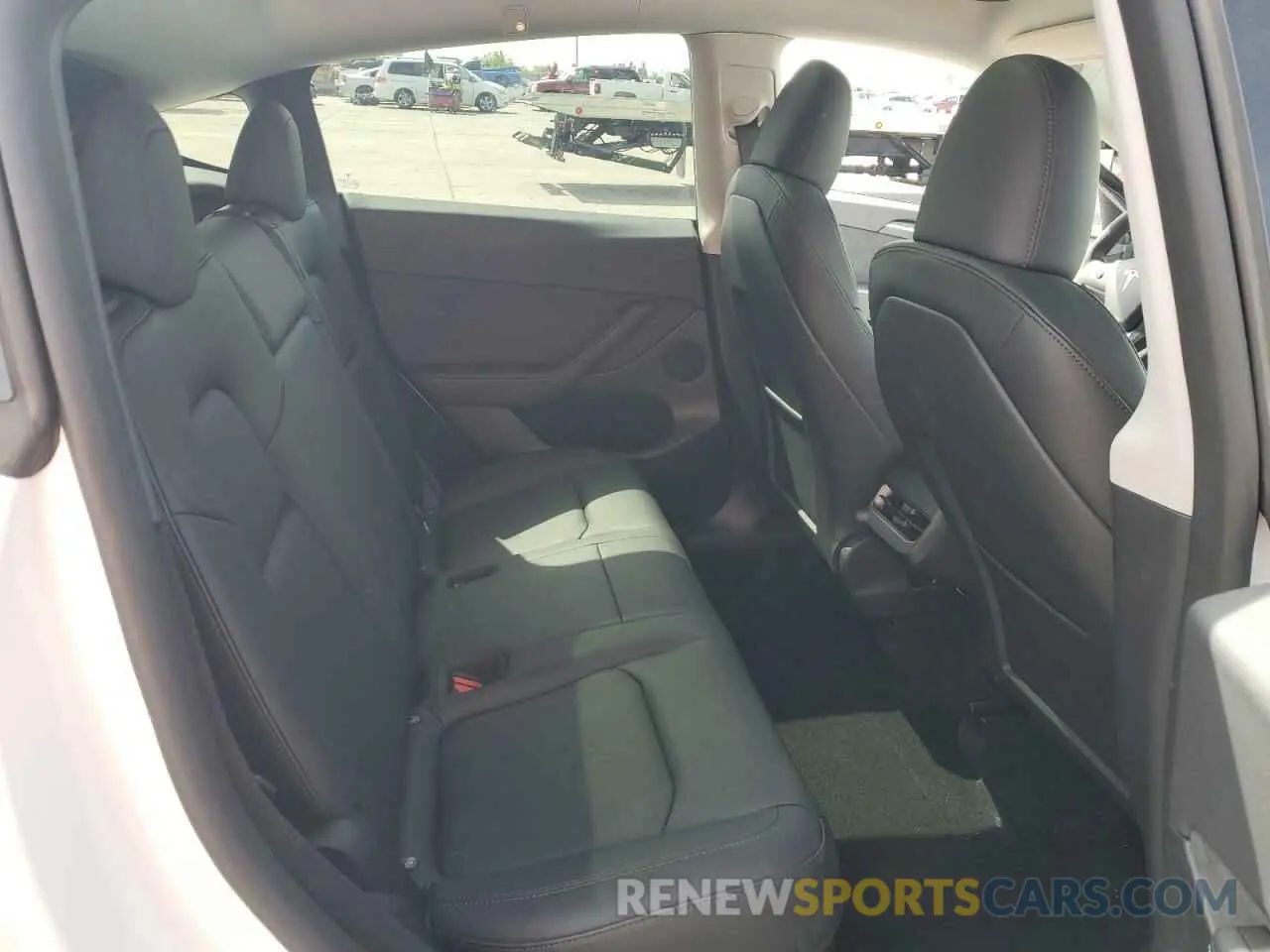 10 fotografías del automóvil dañado 7SAYGDEE1RF152168 TESLA MODEL Y 2024