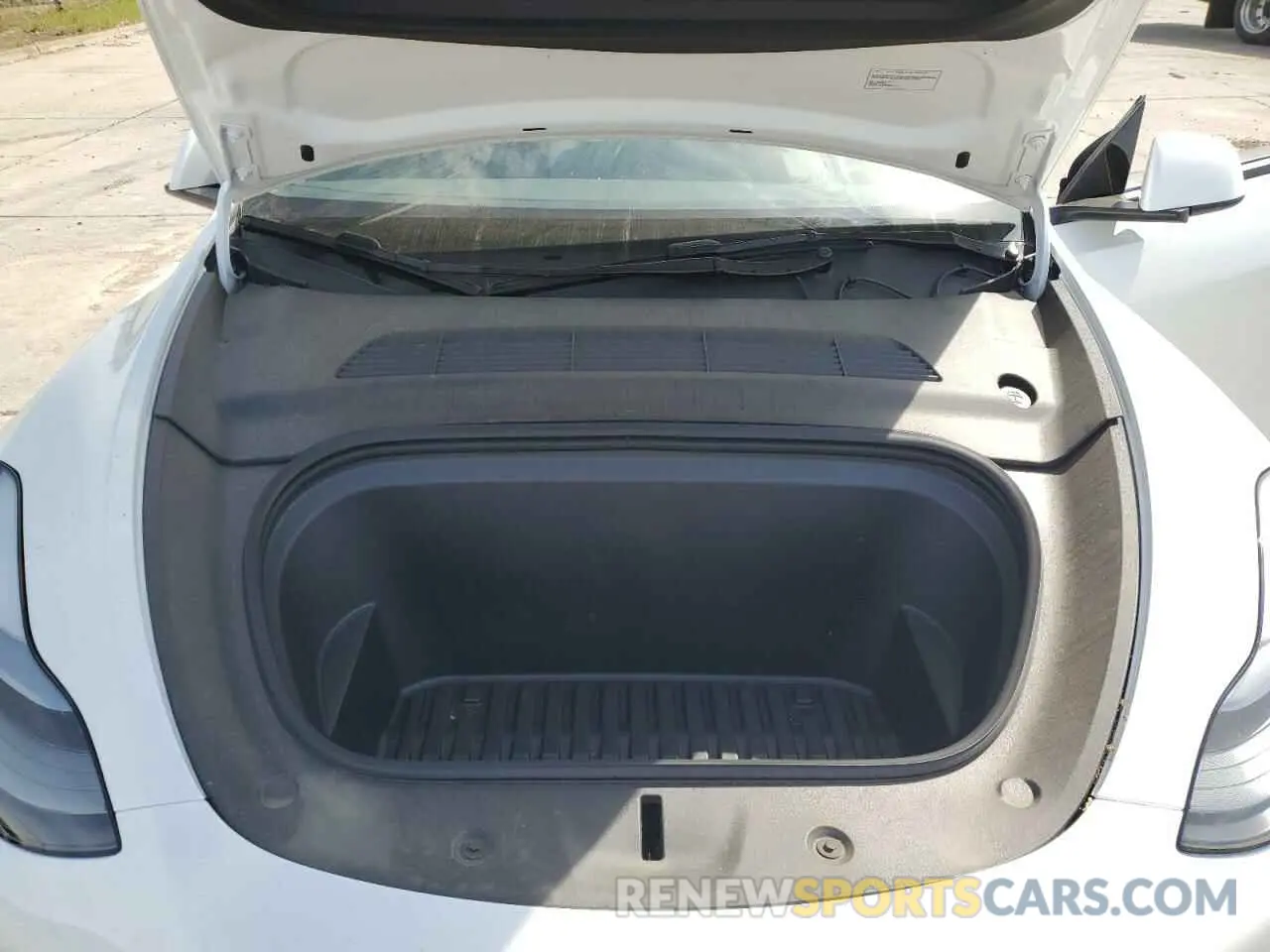 12 fotografías del automóvil dañado 7SAYGDEE1RF152168 TESLA MODEL Y 2024