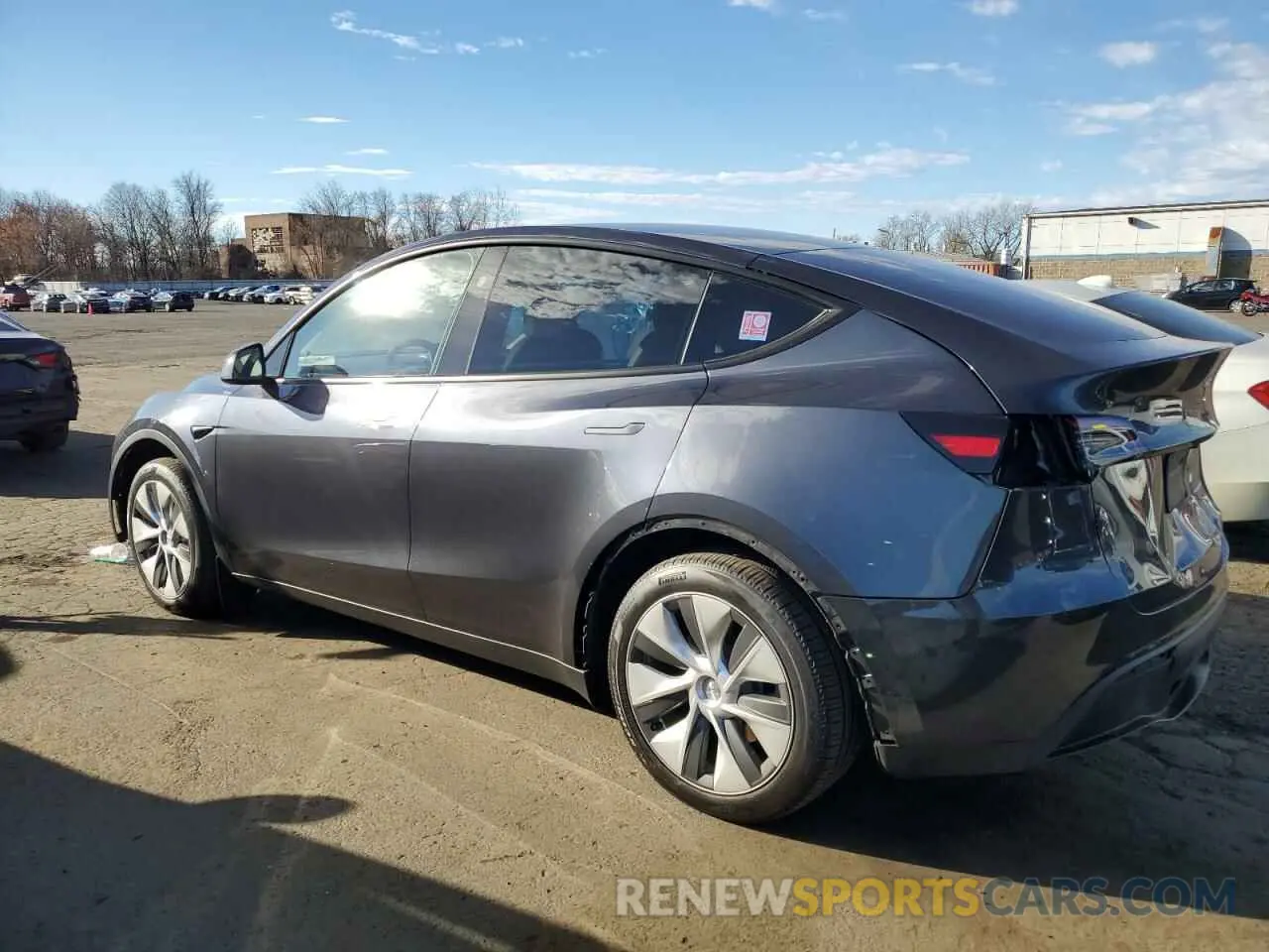 2 fotografías del automóvil dañado 7SAYGDEE2RA232477 TESLA MODEL Y 2024