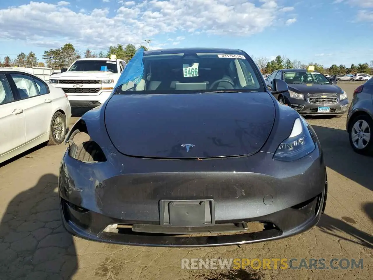 5 fotografías del automóvil dañado 7SAYGDEE2RA232477 TESLA MODEL Y 2024