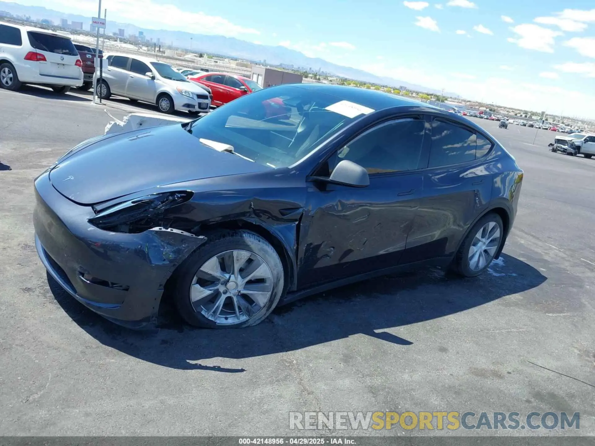 13 fotografías del automóvil dañado 7SAYGDEE2RA233855 TESLA MODEL Y 2024