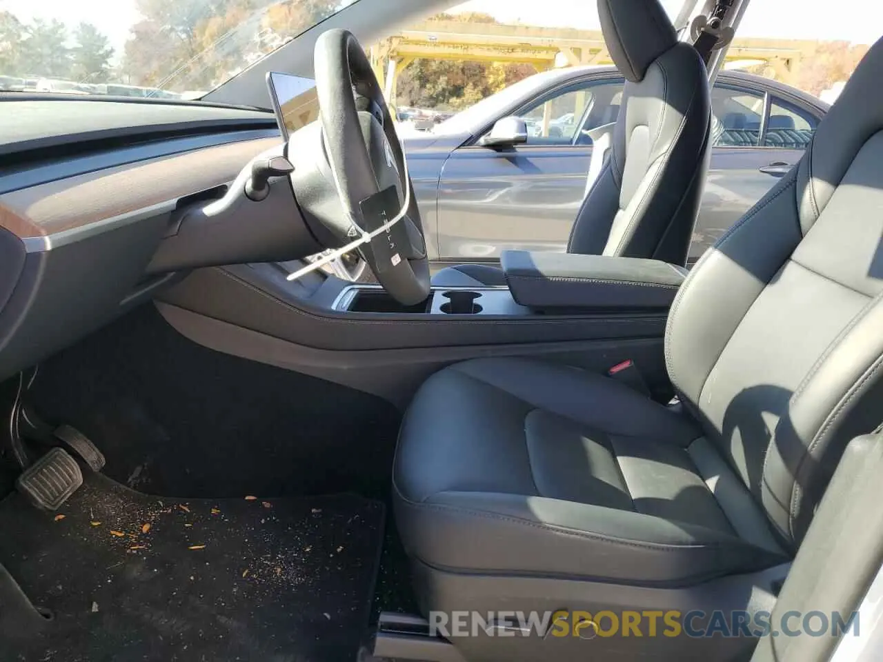7 fotografías del automóvil dañado 7SAYGDEE2RA270940 TESLA MODEL Y 2024