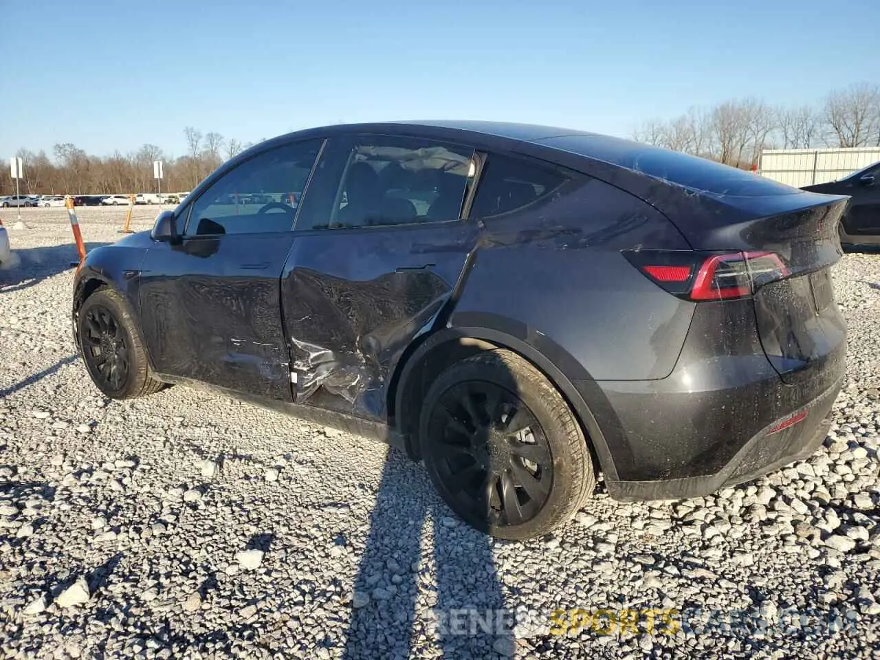 2 fotografías del automóvil dañado 7SAYGDEE2RA274700 TESLA MODEL Y 2024