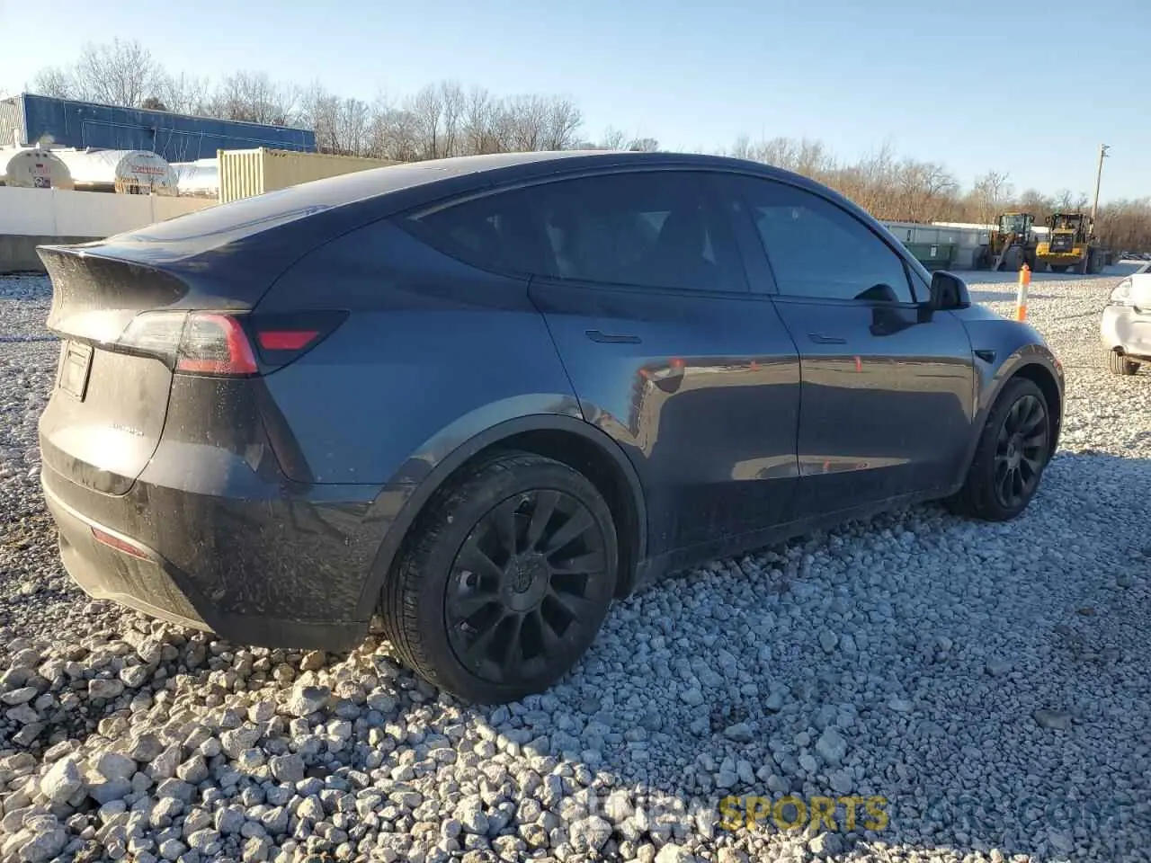 3 fotografías del automóvil dañado 7SAYGDEE2RA274700 TESLA MODEL Y 2024