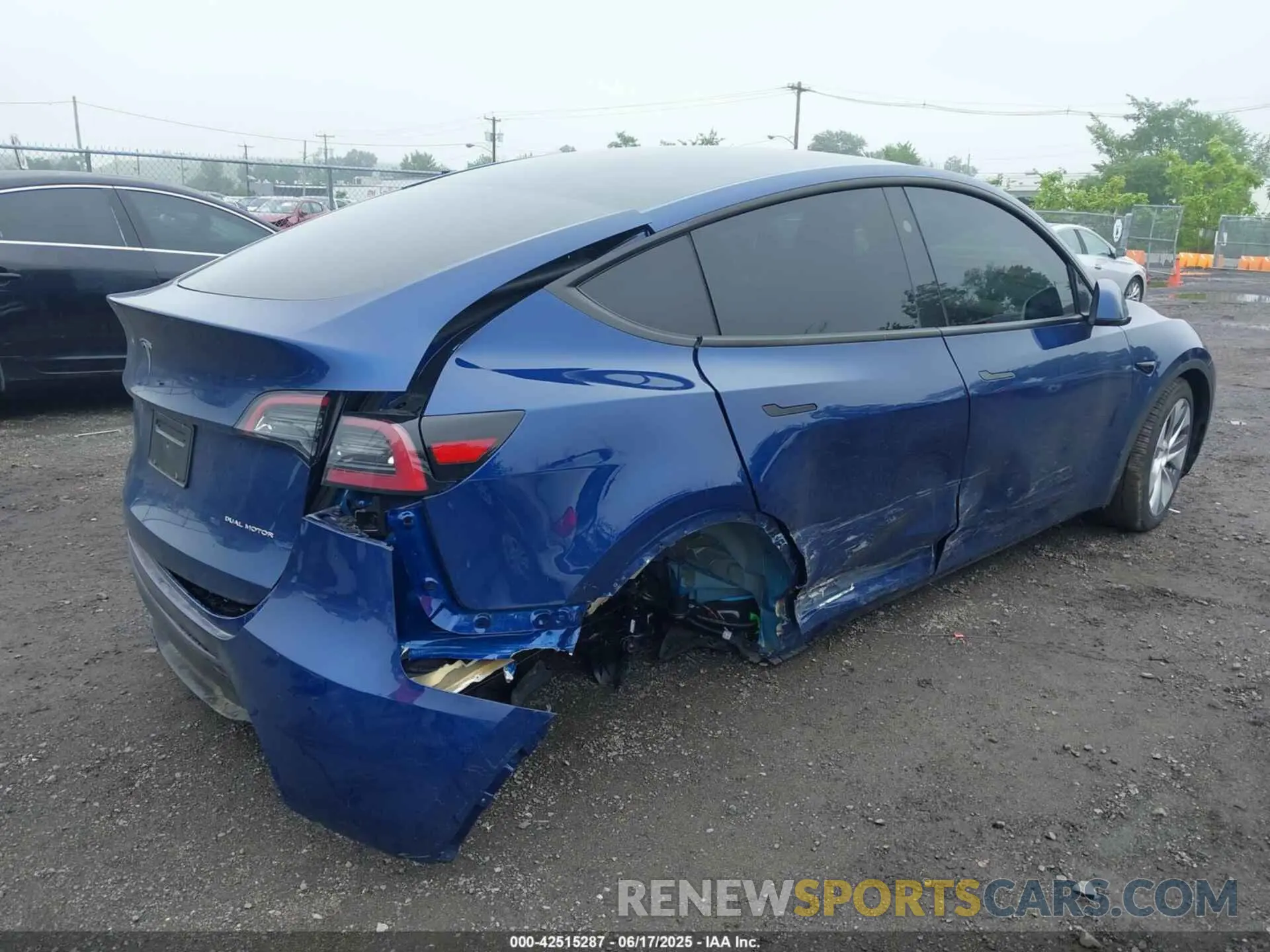4 fotografías del automóvil dañado 7SAYGDEE2RA287463 TESLA MODEL Y 2024