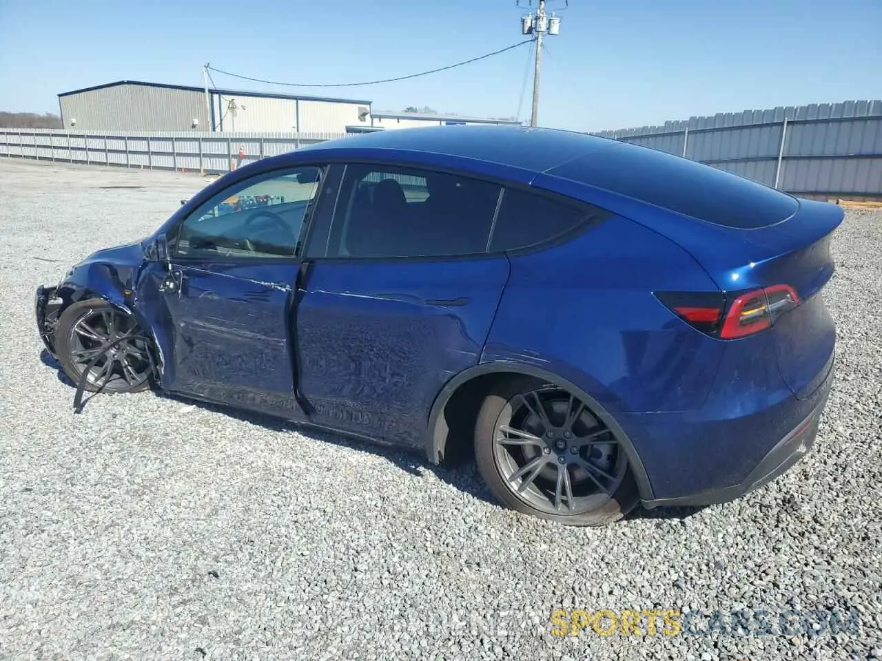 2 fotografías del automóvil dañado 7SAYGDEE2RA295983 TESLA MODEL Y 2024
