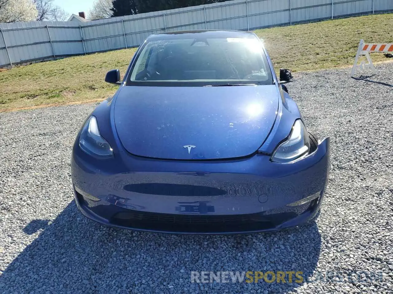 5 fotografías del automóvil dañado 7SAYGDEE2RA295983 TESLA MODEL Y 2024
