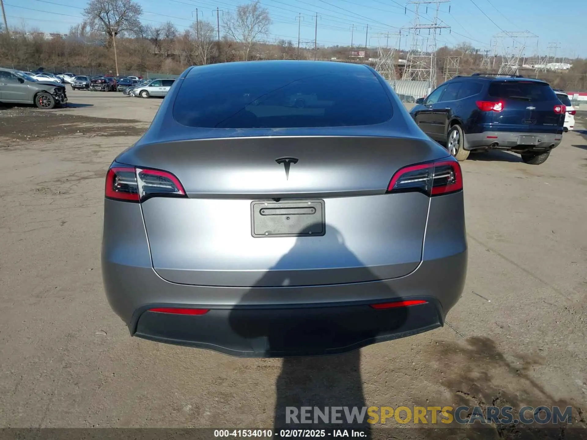 16 fotografías del automóvil dañado 7SAYGDEE2RA311261 TESLA MODEL Y 2024