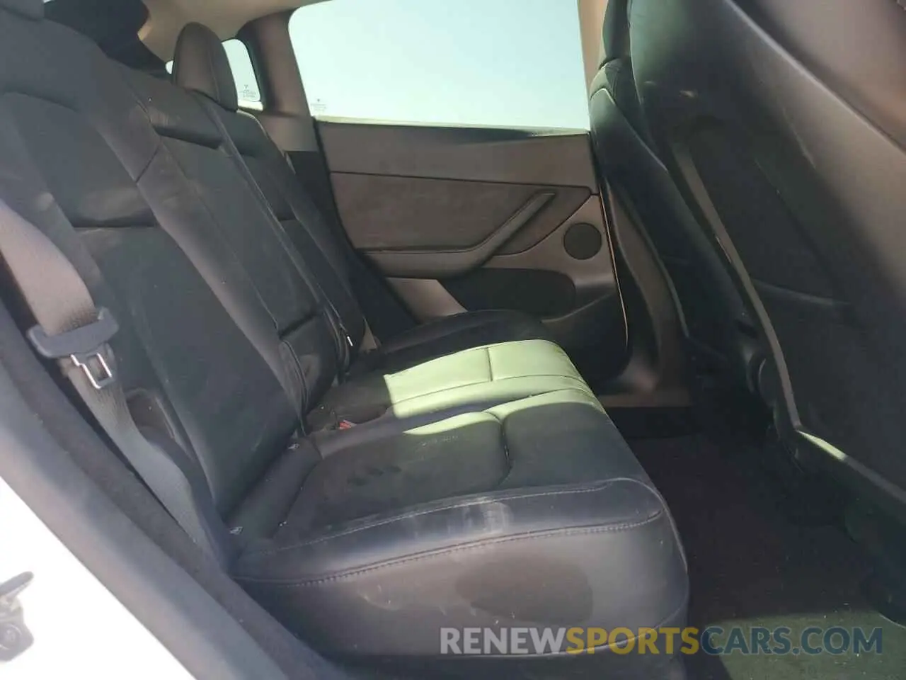 11 fotografías del automóvil dañado 7SAYGDEE2RF067145 TESLA MODEL Y 2024