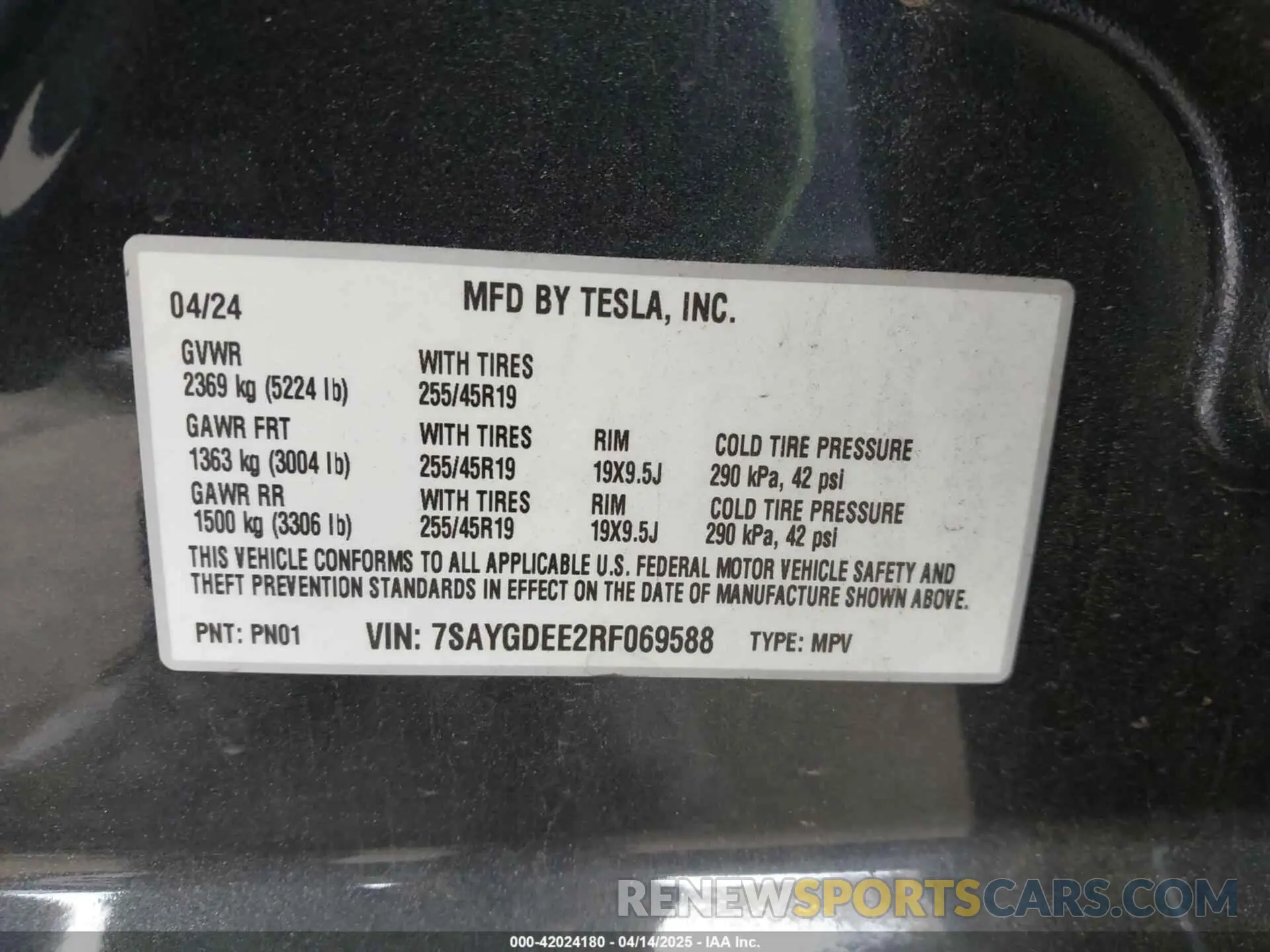 9 fotografías del automóvil dañado 7SAYGDEE2RF069588 TESLA MODEL Y 2024
