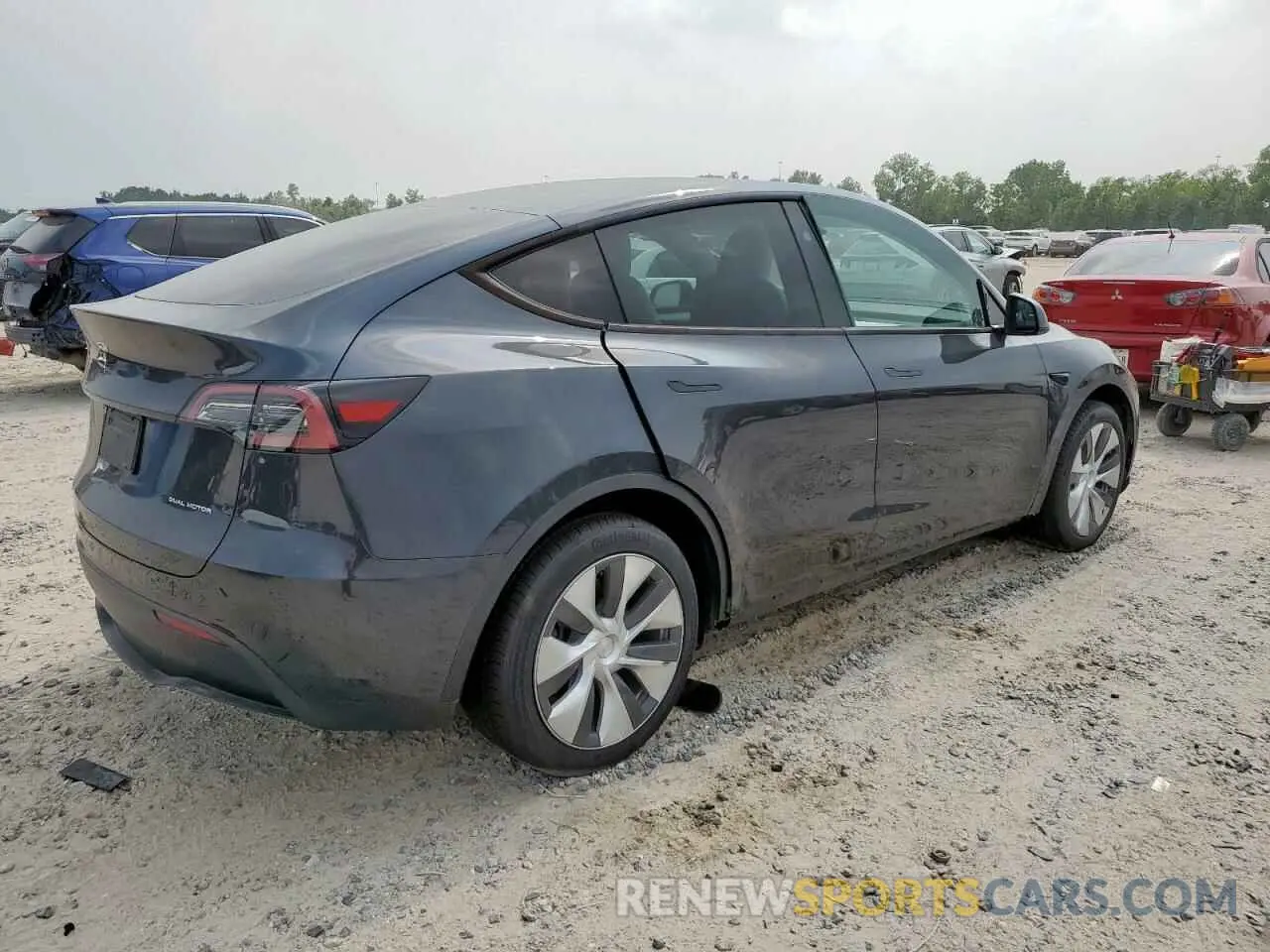 3 fotografías del automóvil dañado 7SAYGDEE3RA221844 TESLA MODEL Y 2024