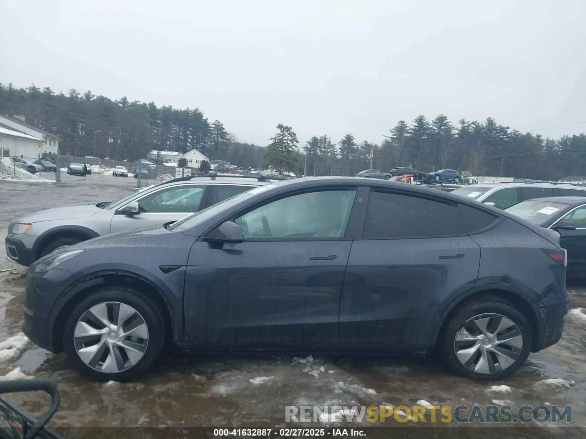 13 fotografías del automóvil dañado 7SAYGDEE3RA239499 TESLA MODEL Y 2024