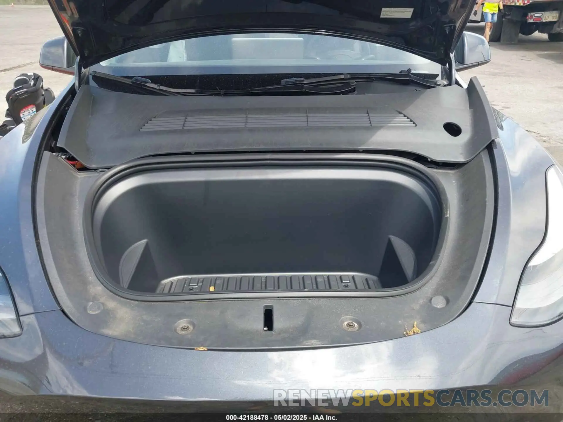 10 fotografías del automóvil dañado 7SAYGDEE3RA253127 TESLA MODEL Y 2024