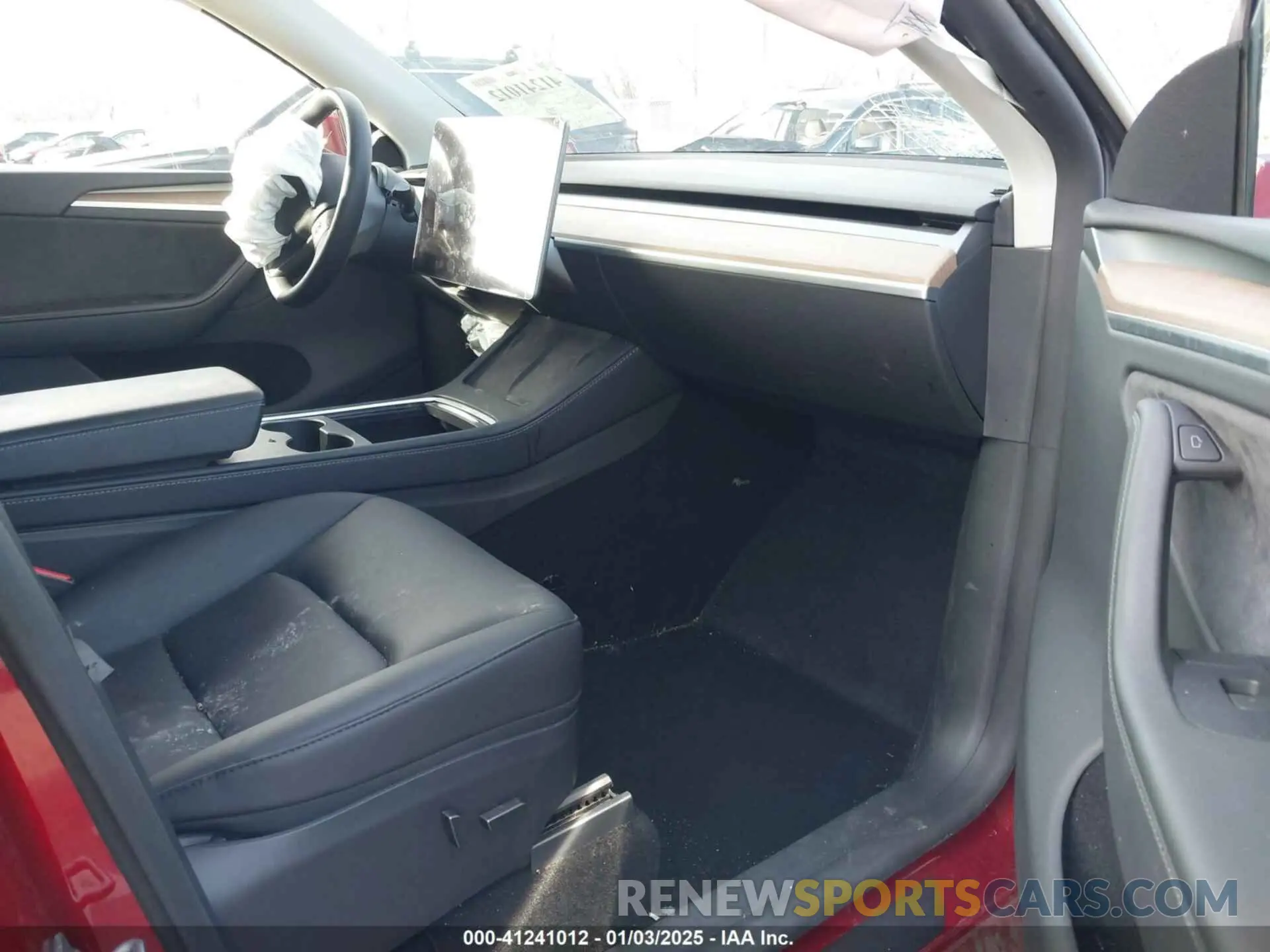5 fotografías del automóvil dañado 7SAYGDEE3RA284801 TESLA MODEL Y 2024