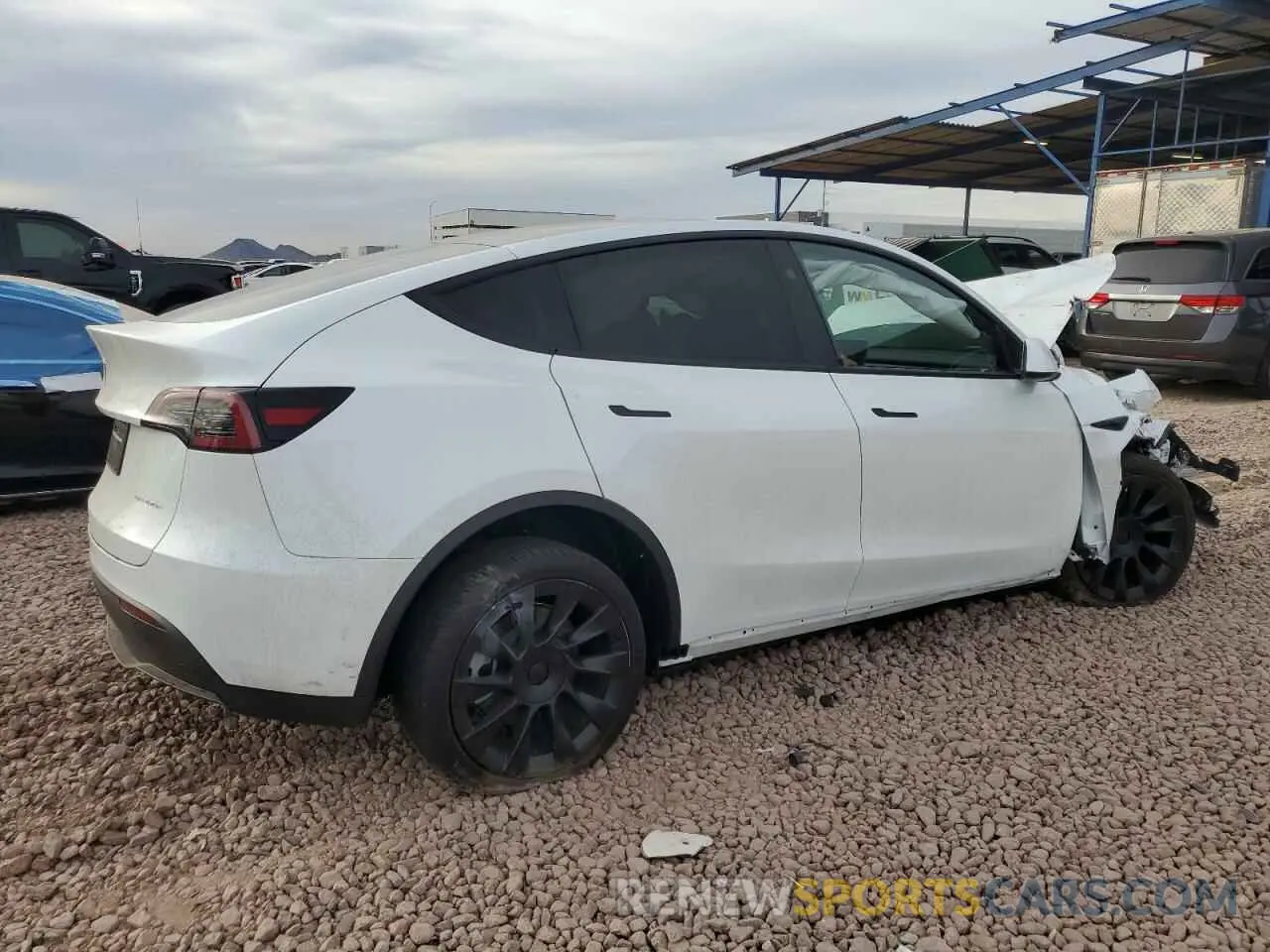 3 fotografías del automóvil dañado 7SAYGDEE3RA291800 TESLA MODEL Y 2024