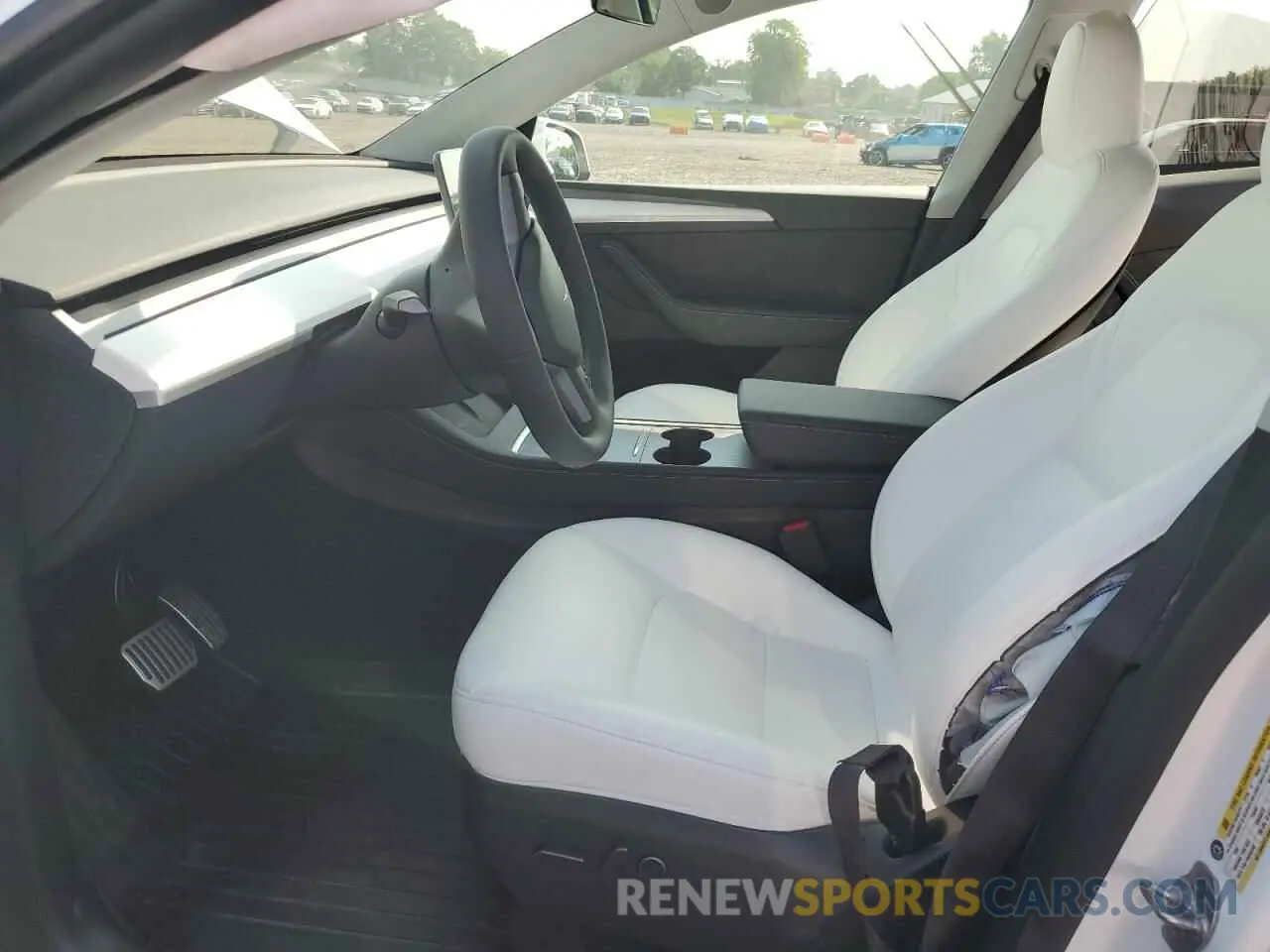 7 fotografías del automóvil dañado 7SAYGDEE3RA300642 TESLA MODEL Y 2024
