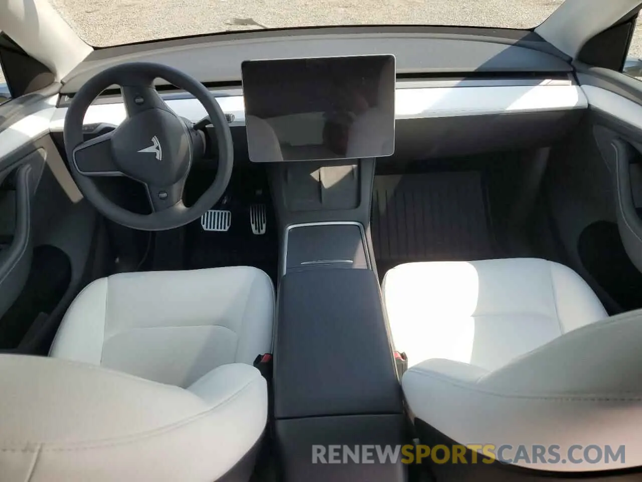 8 fotografías del automóvil dañado 7SAYGDEE3RA300642 TESLA MODEL Y 2024