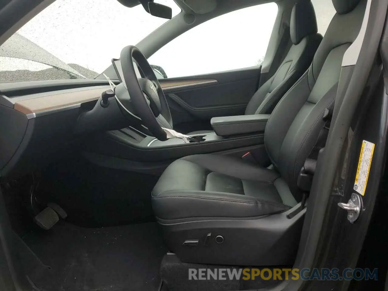 7 fotografías del automóvil dañado 7SAYGDEE3RA307462 TESLA MODEL Y 2024