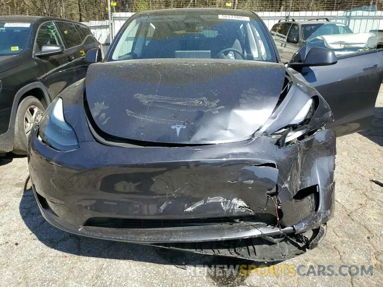 5 fotografías del automóvil dañado 7SAYGDEE3RA323029 TESLA MODEL Y 2024
