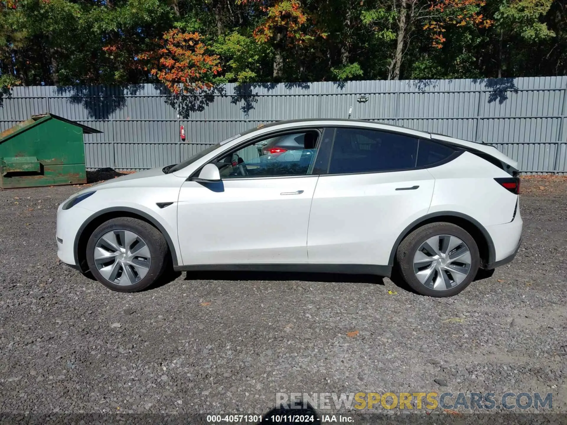 14 fotografías del automóvil dañado 7SAYGDEE3RF007794 TESLA MODEL Y 2024