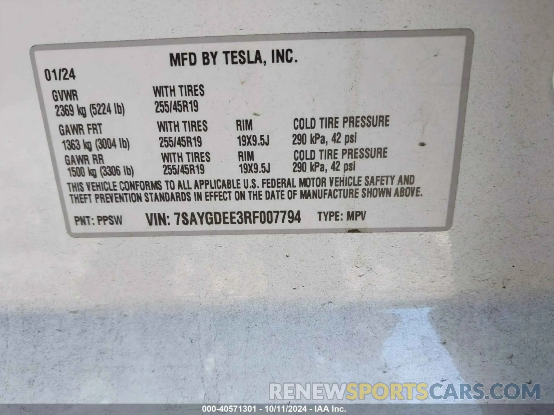 9 fotografías del automóvil dañado 7SAYGDEE3RF007794 TESLA MODEL Y 2024
