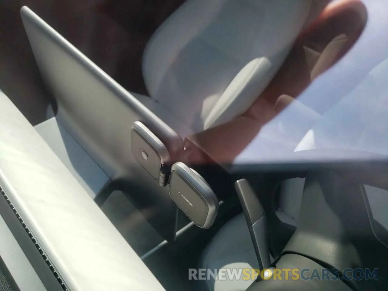 9 fotografías del automóvil dañado 7SAYGDEE3RF075092 TESLA MODEL Y 2024