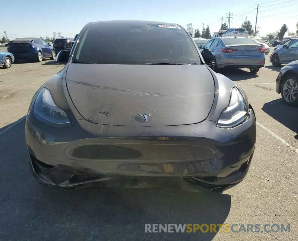5 fotografías del automóvil dañado 7SAYGDEE4RA225529 TESLA MODEL Y 2024
